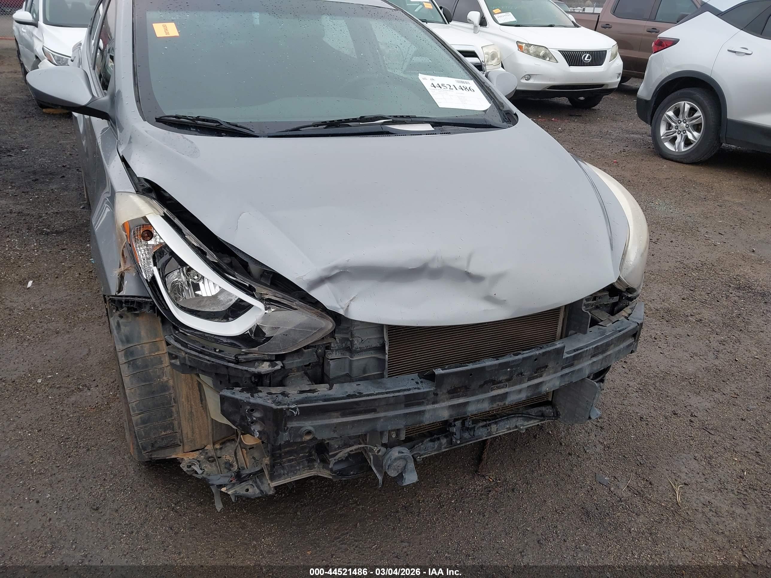 HYUNDAI ELANTRA image 6