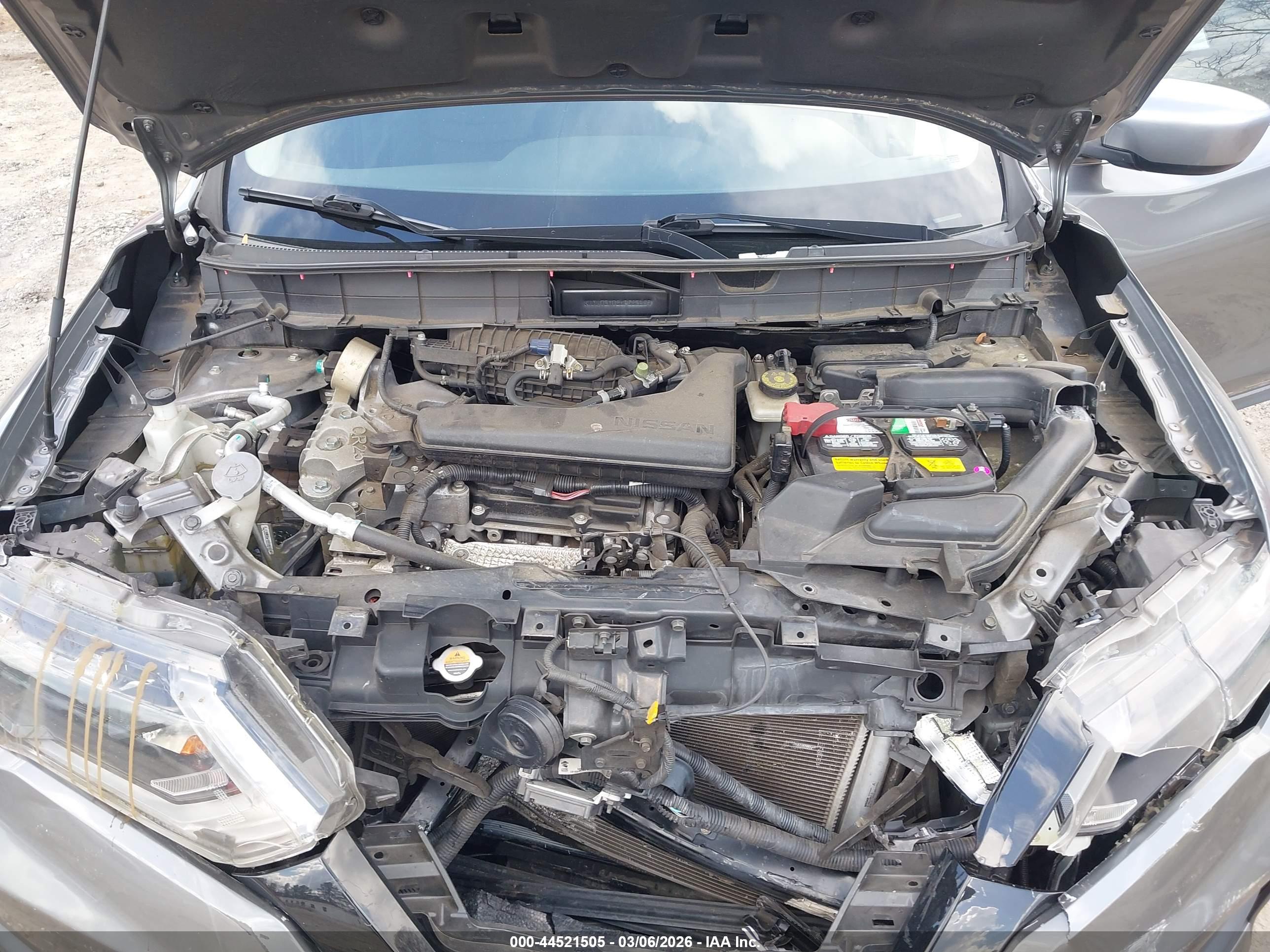 NISSAN ROGUE image 10