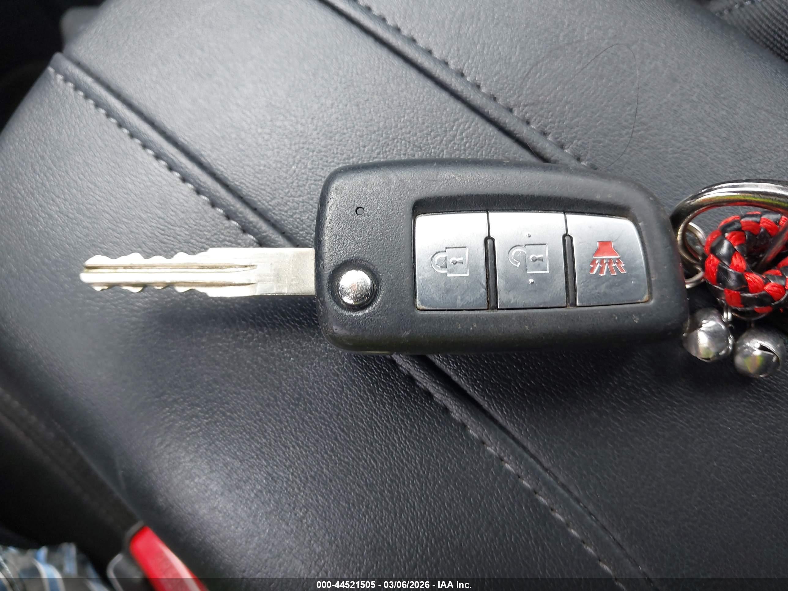 NISSAN ROGUE image 11
