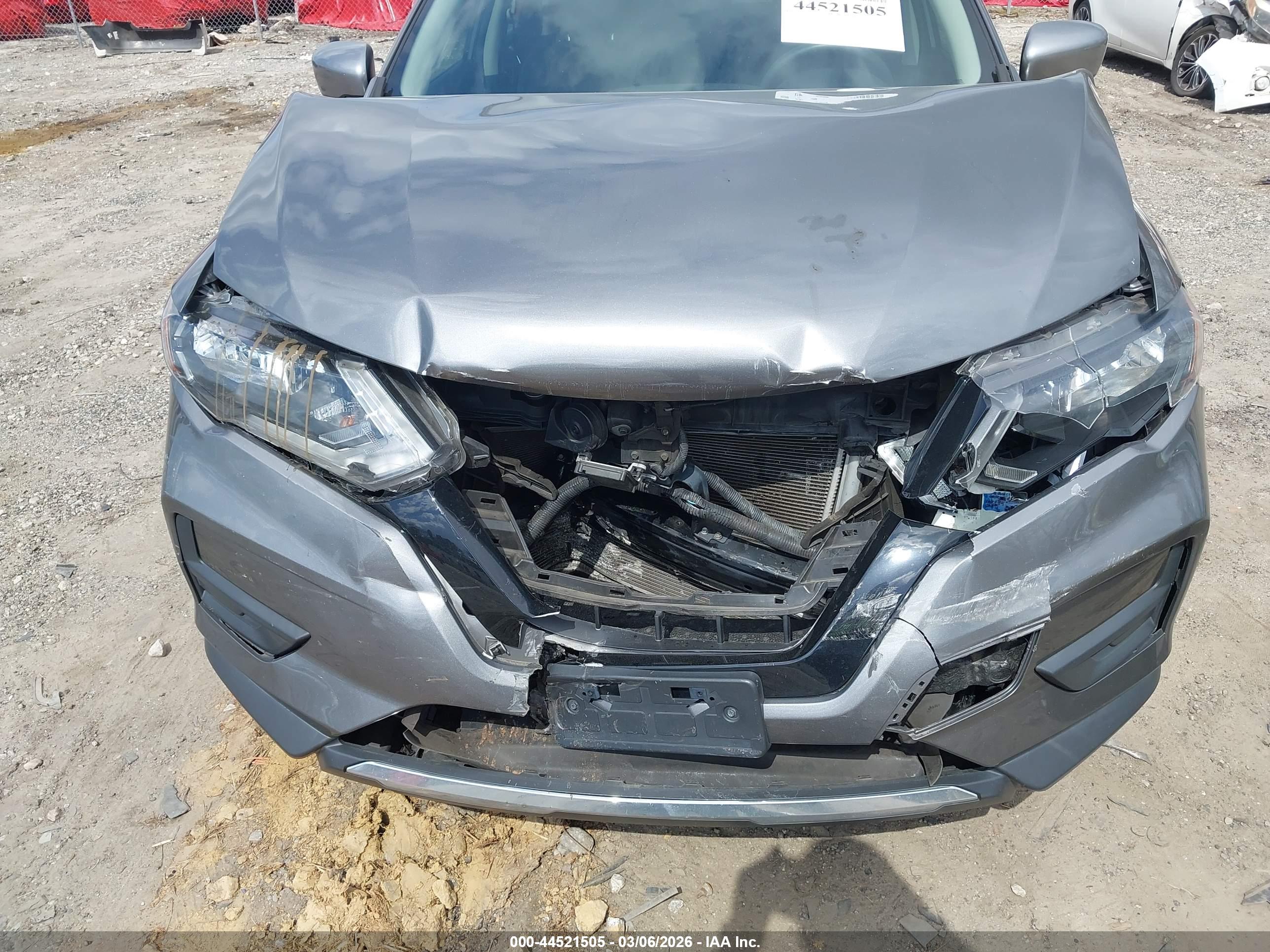 NISSAN ROGUE image 6