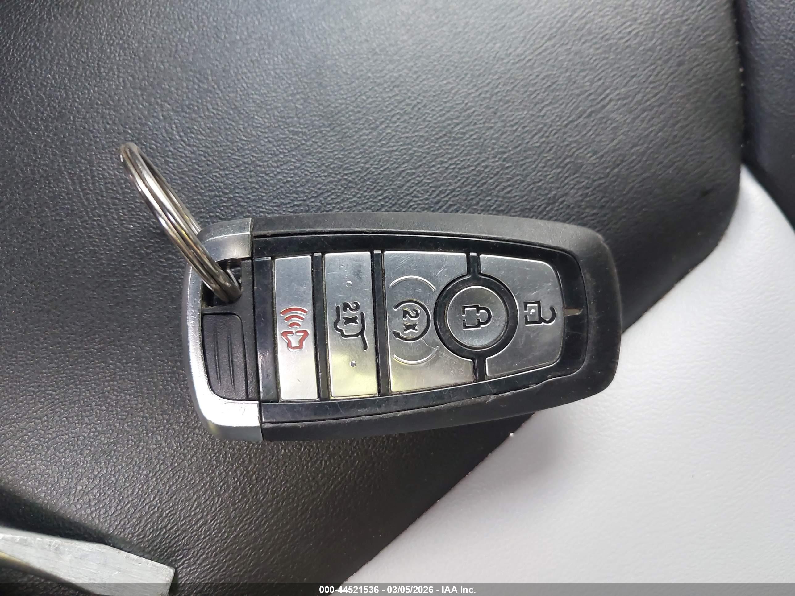 FORD EXPLORER image 11
