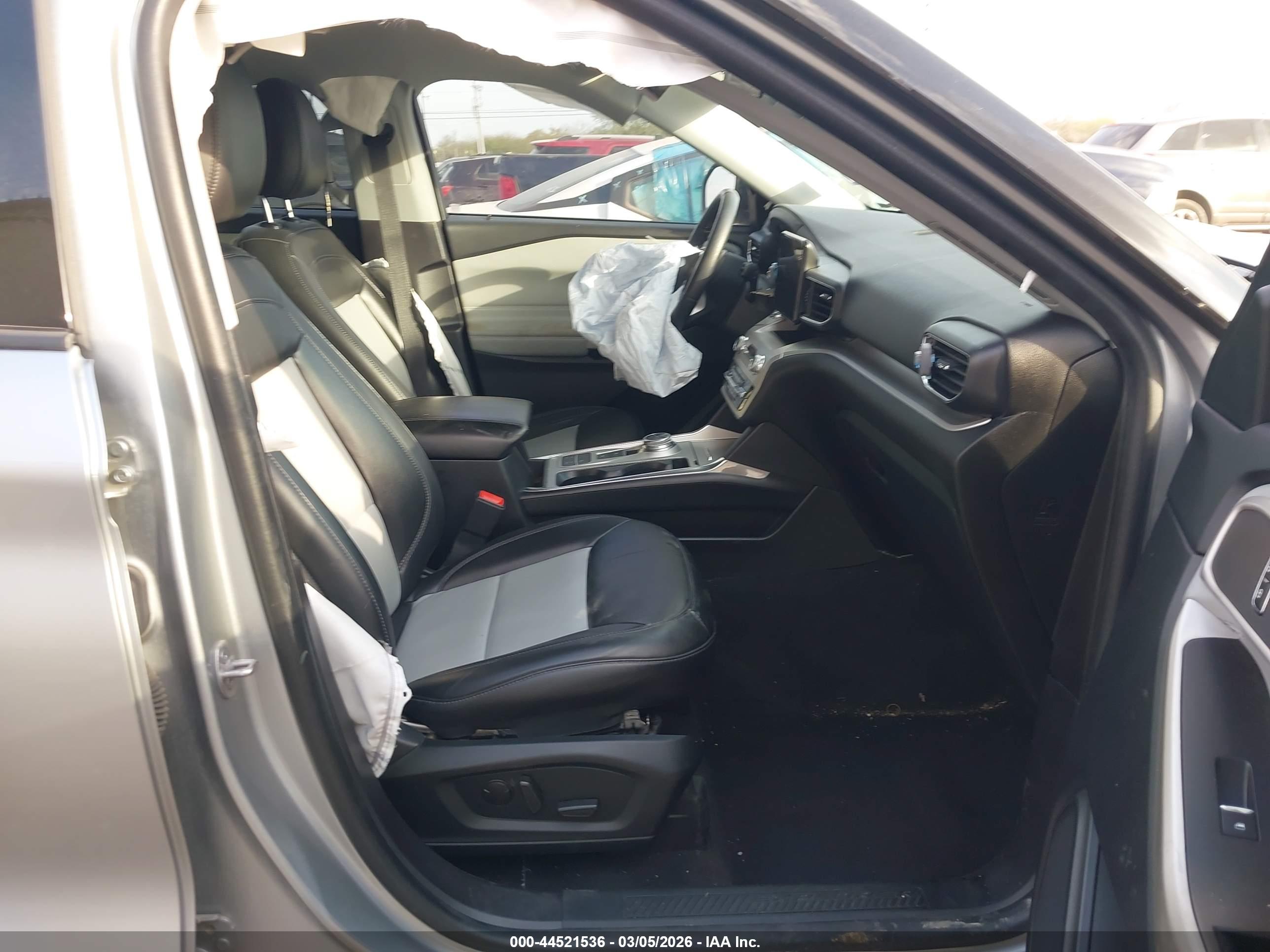 FORD EXPLORER image 5