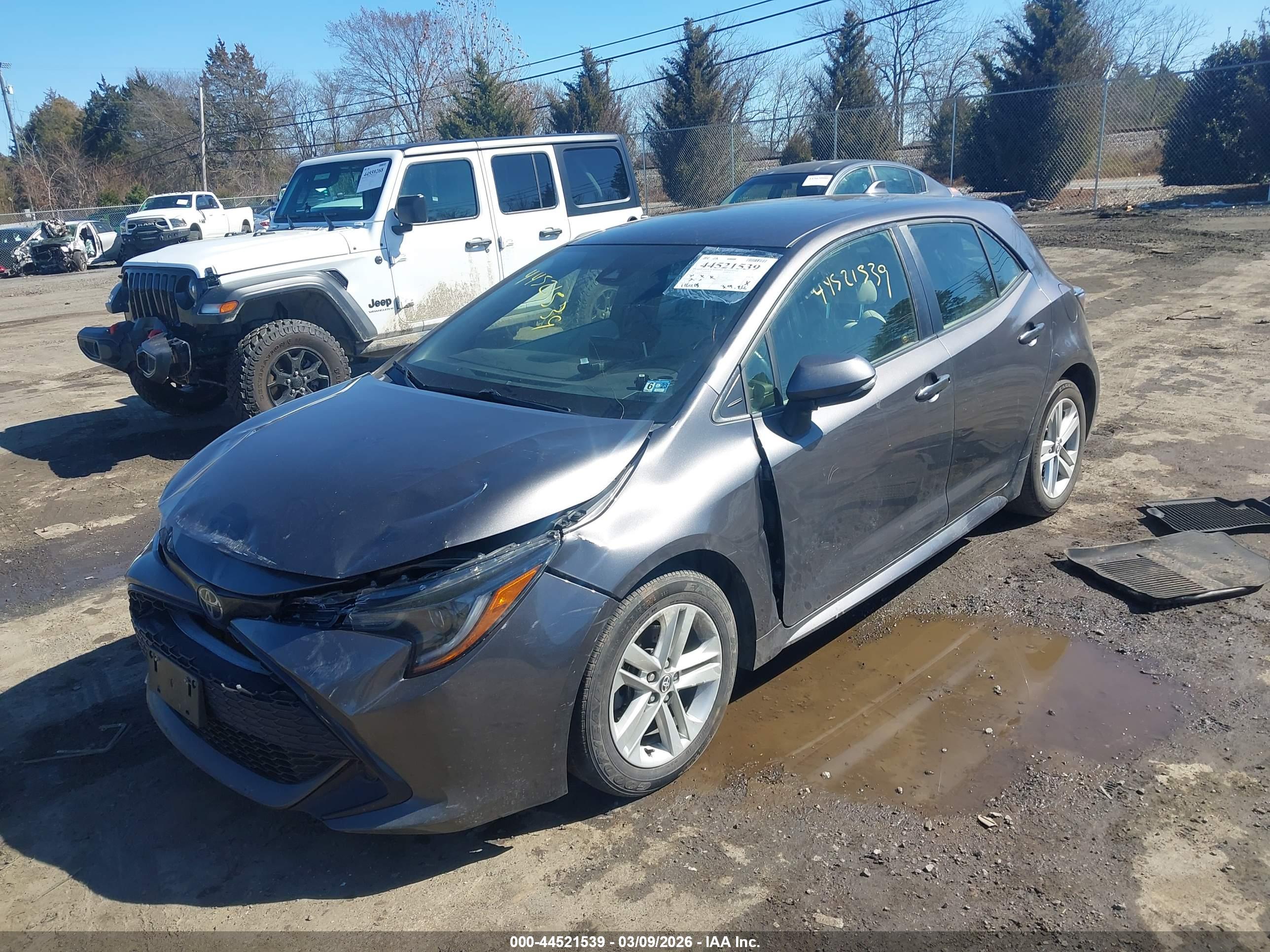TOYOTA COROLLA image 2