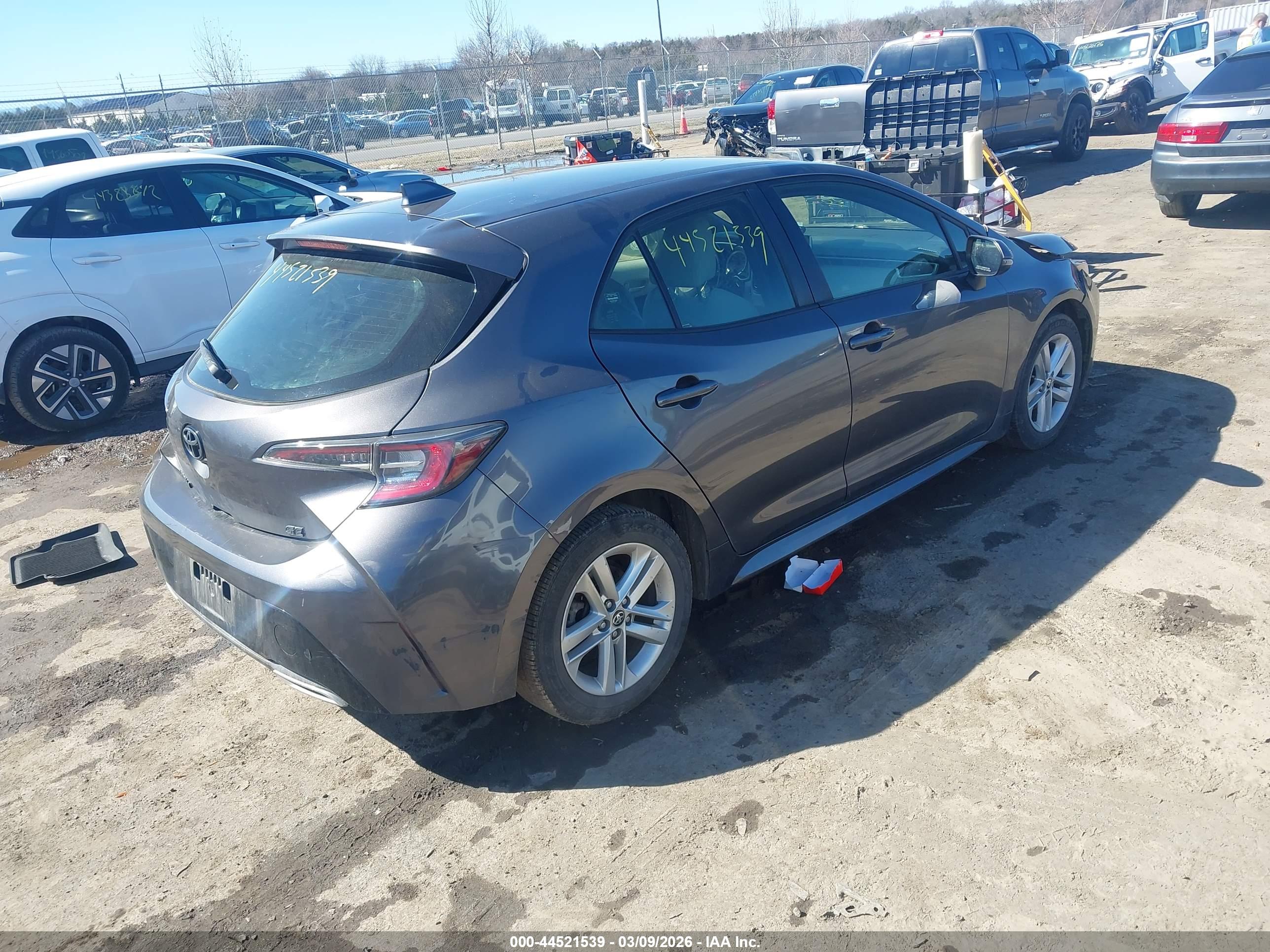 TOYOTA COROLLA image 4