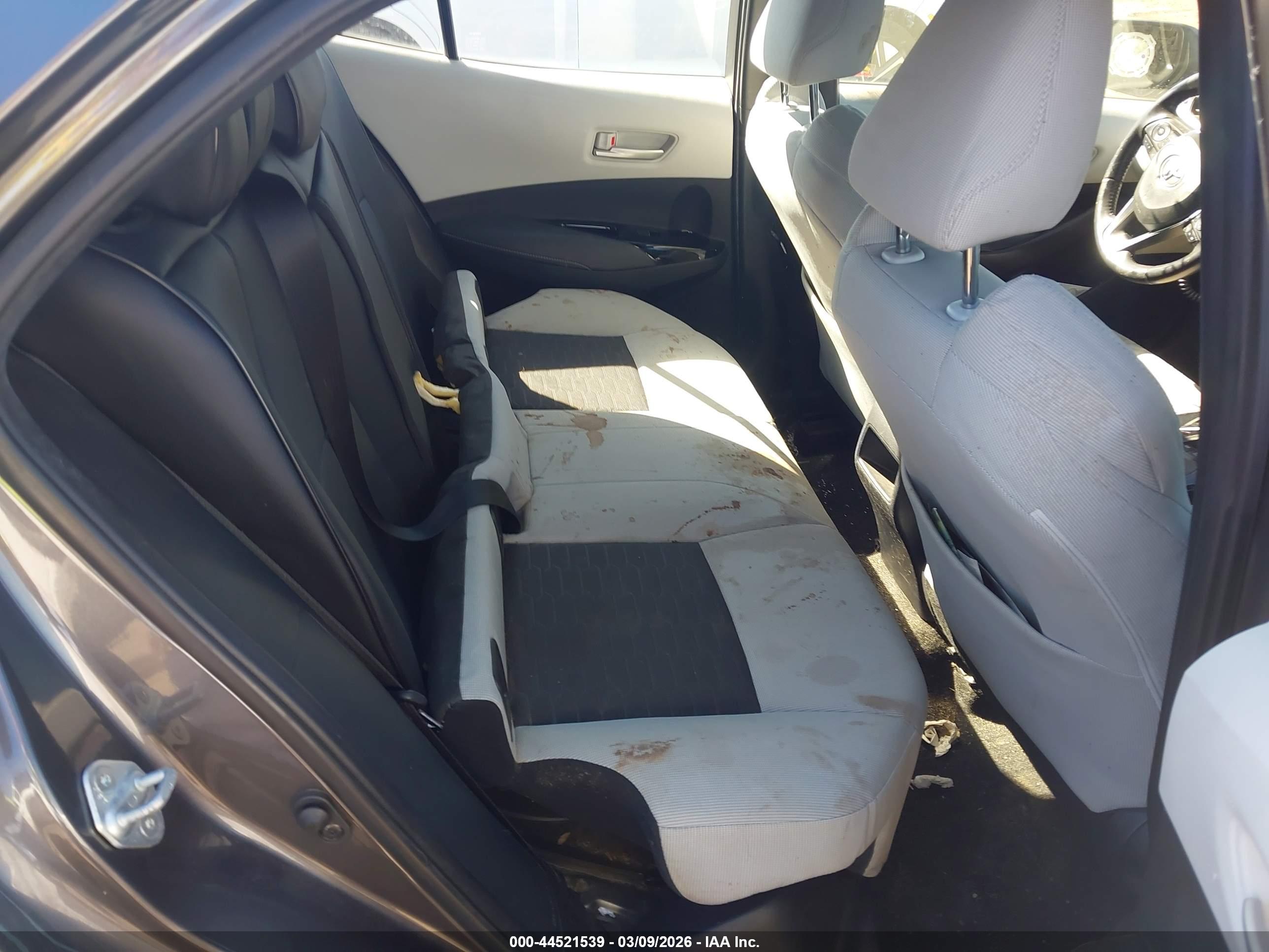 TOYOTA COROLLA image 8