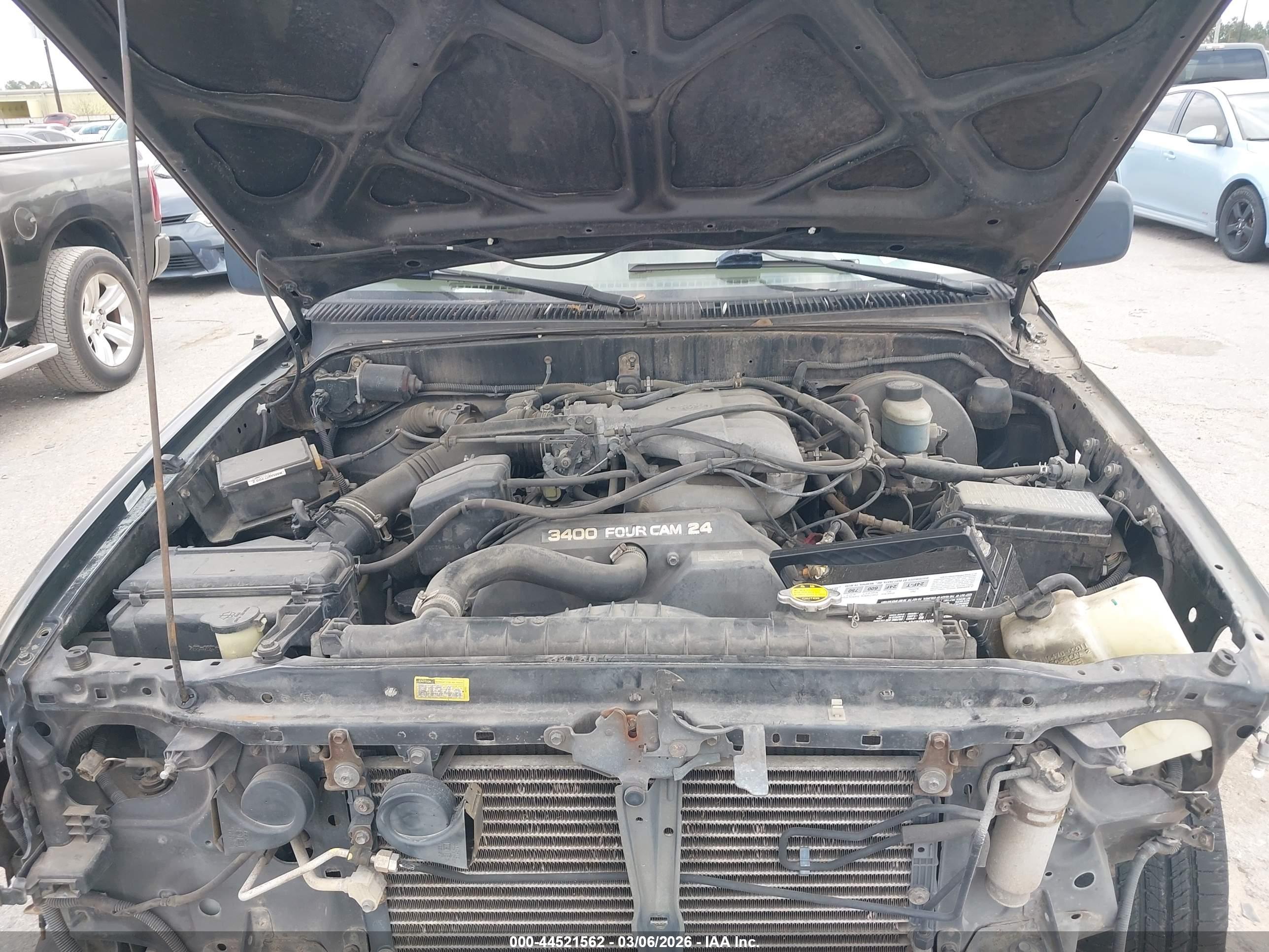 TOYOTA TACOMA image 10