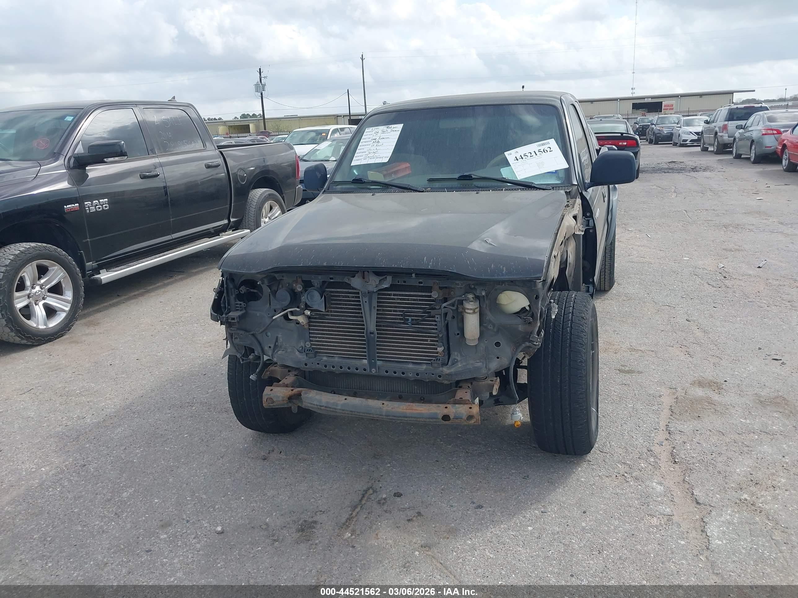 TOYOTA TACOMA image 6