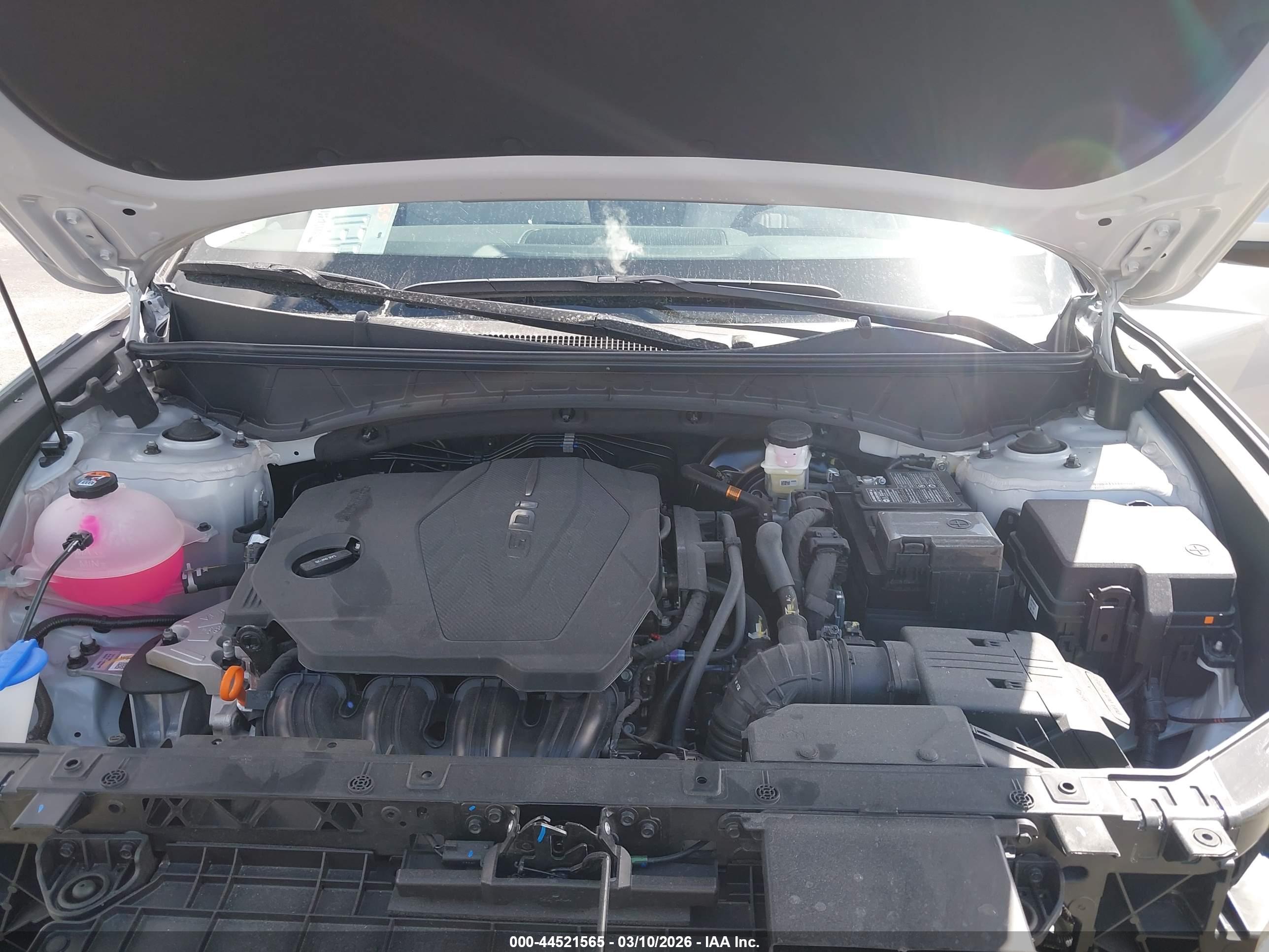 HYUNDAI TUCSON image 10