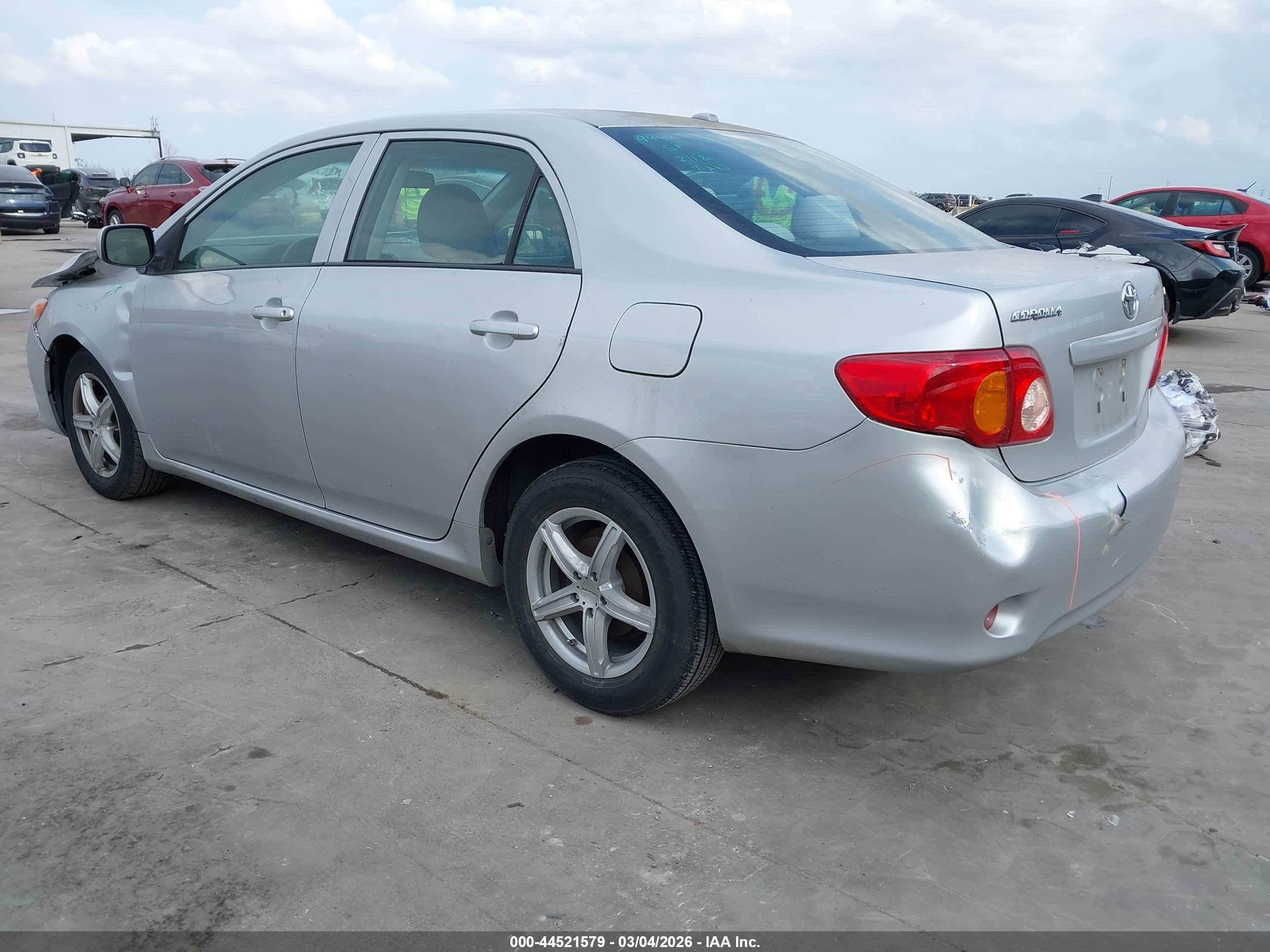 TOYOTA COROLLA image 3