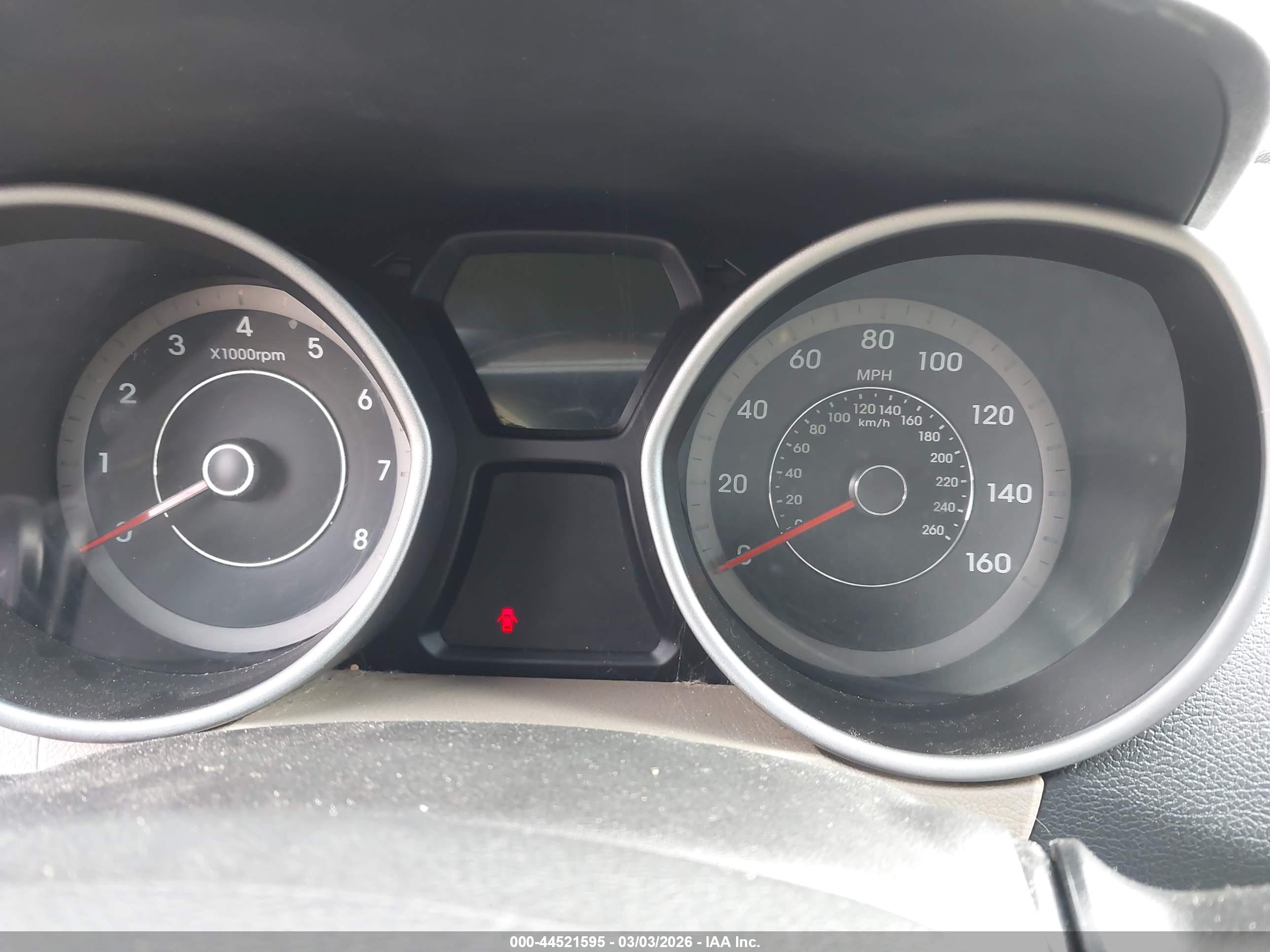 HYUNDAI ELANTRA image 7