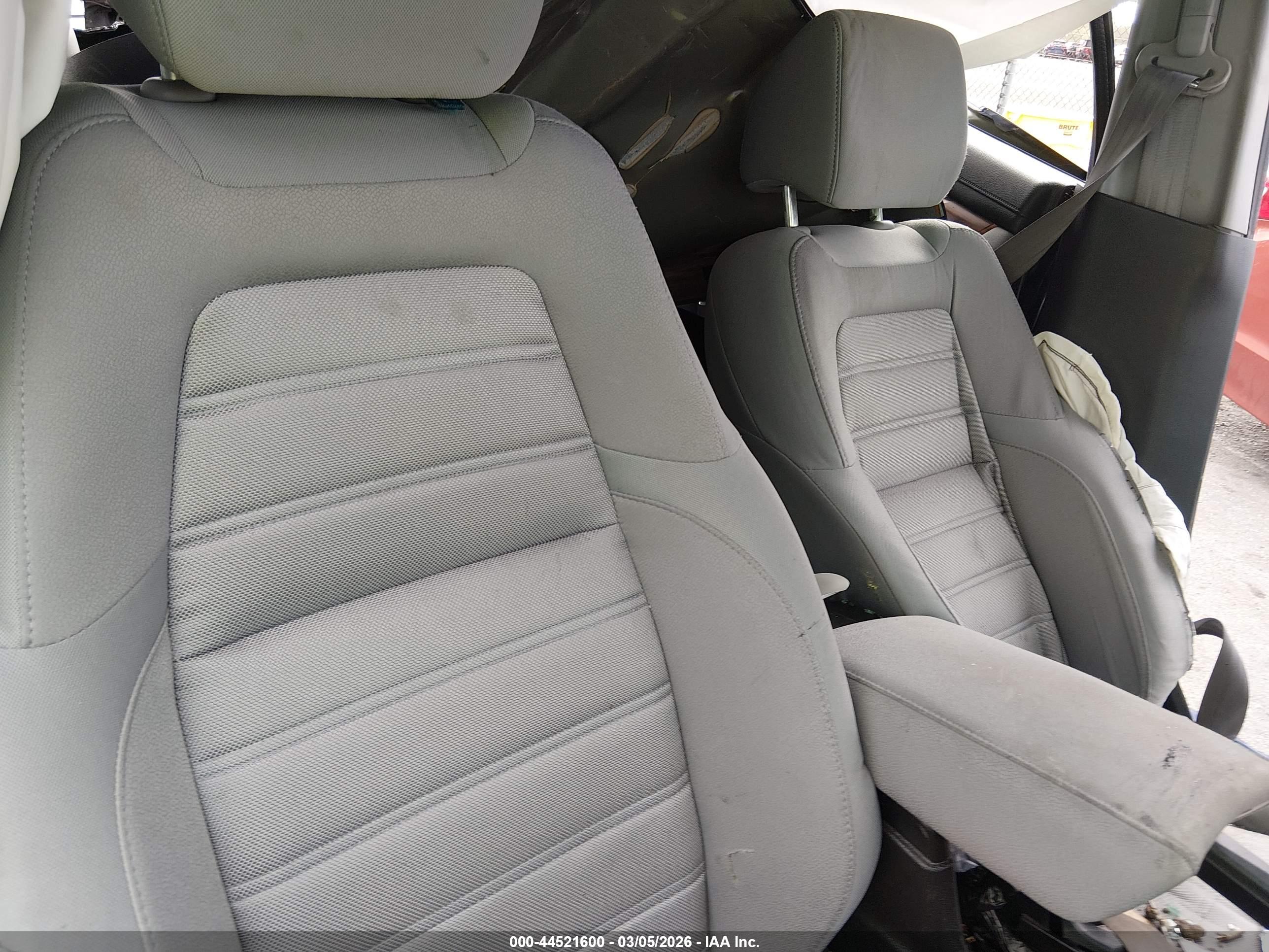 HONDA CR-V image 8