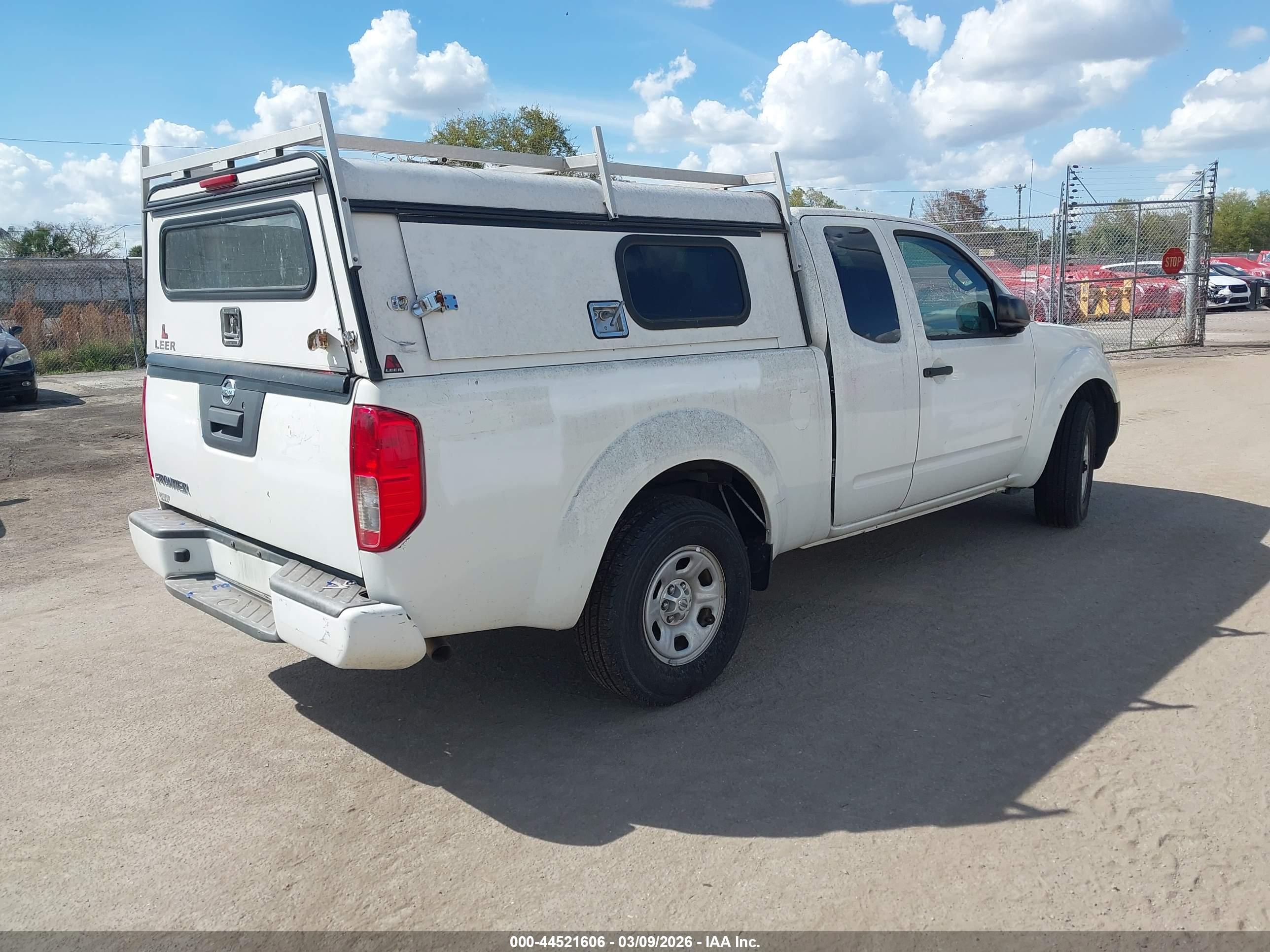 NISSAN FRONTIER image 4