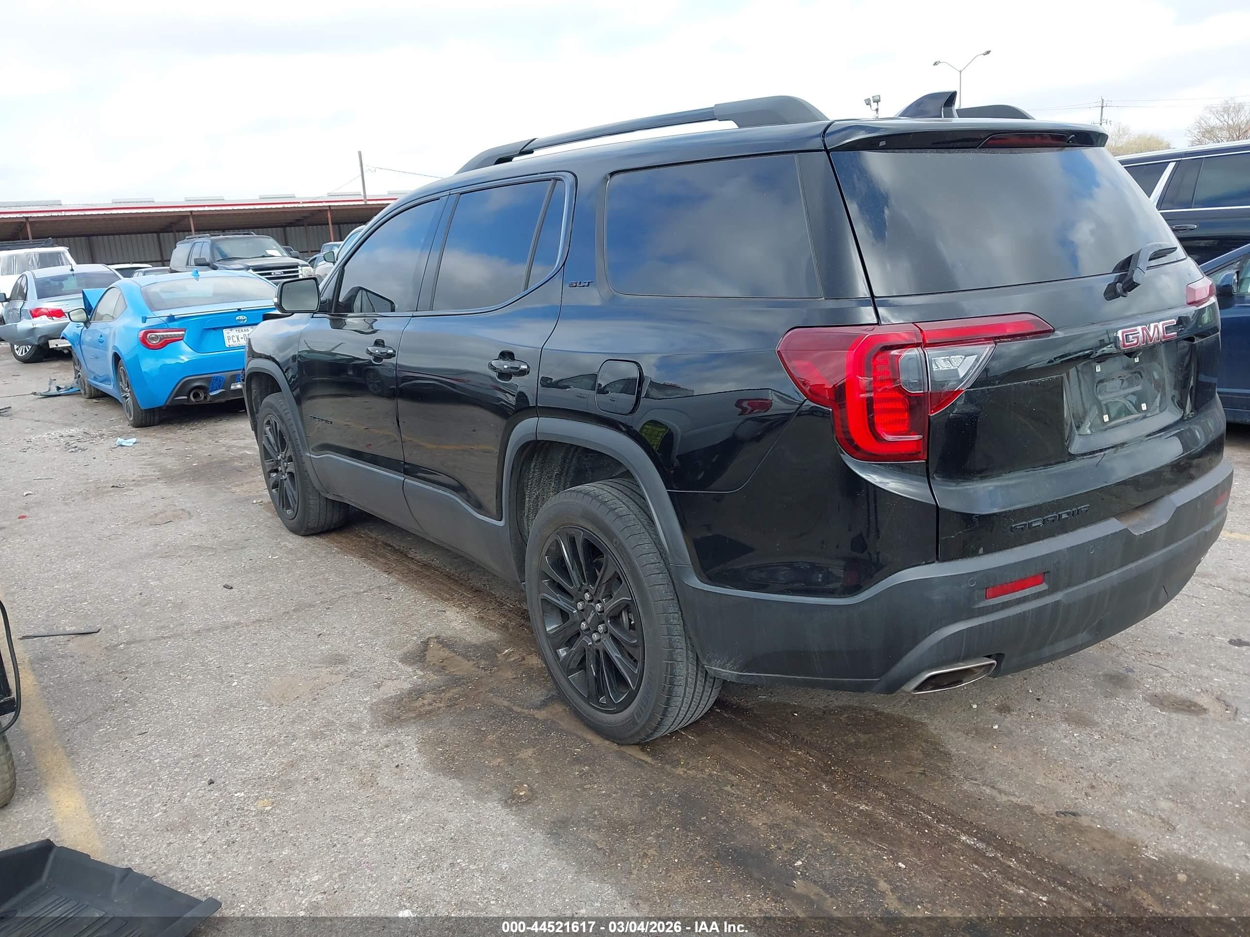 GMC ACADIA image 3