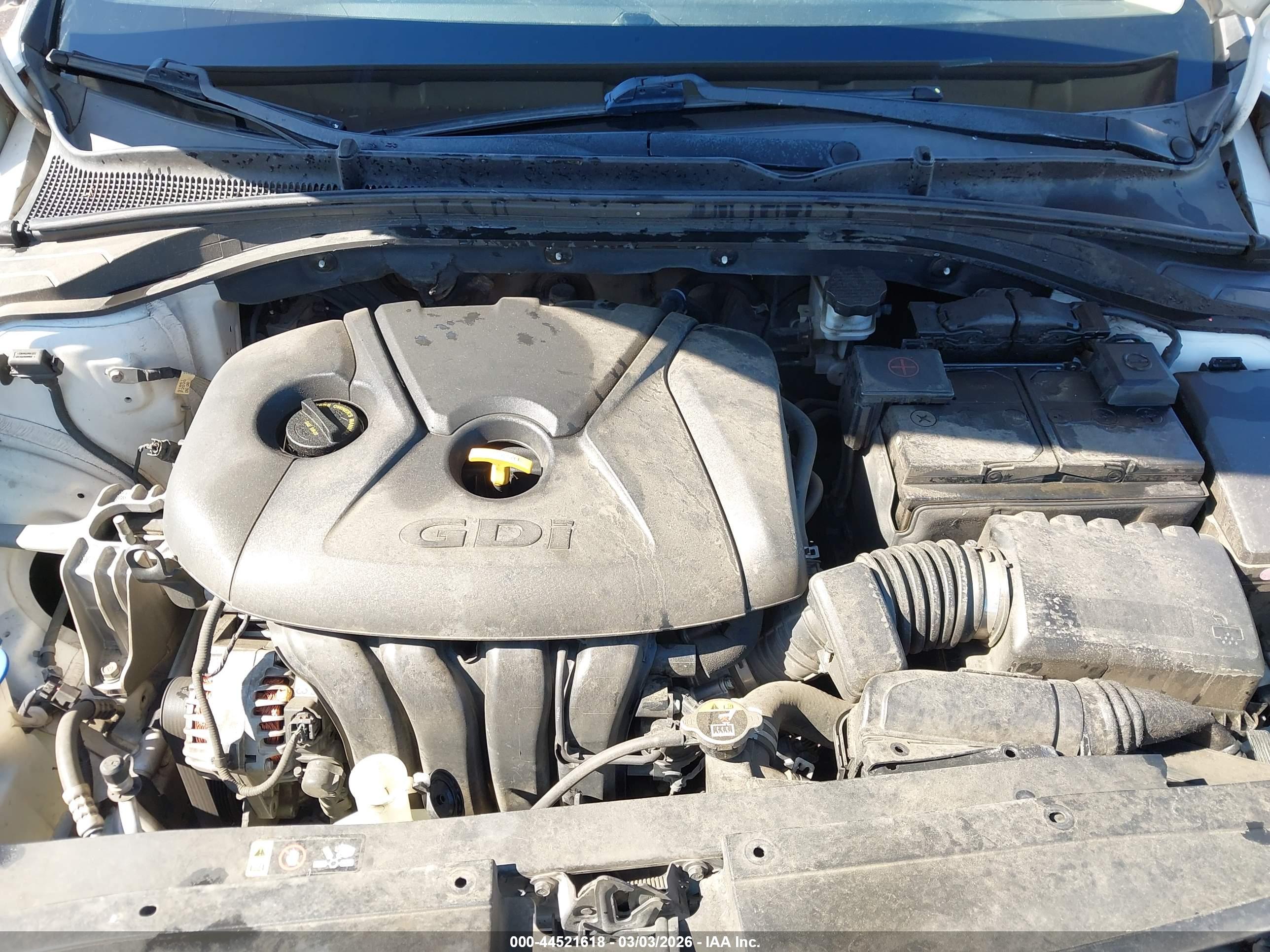 HYUNDAI ELANTRA image 10