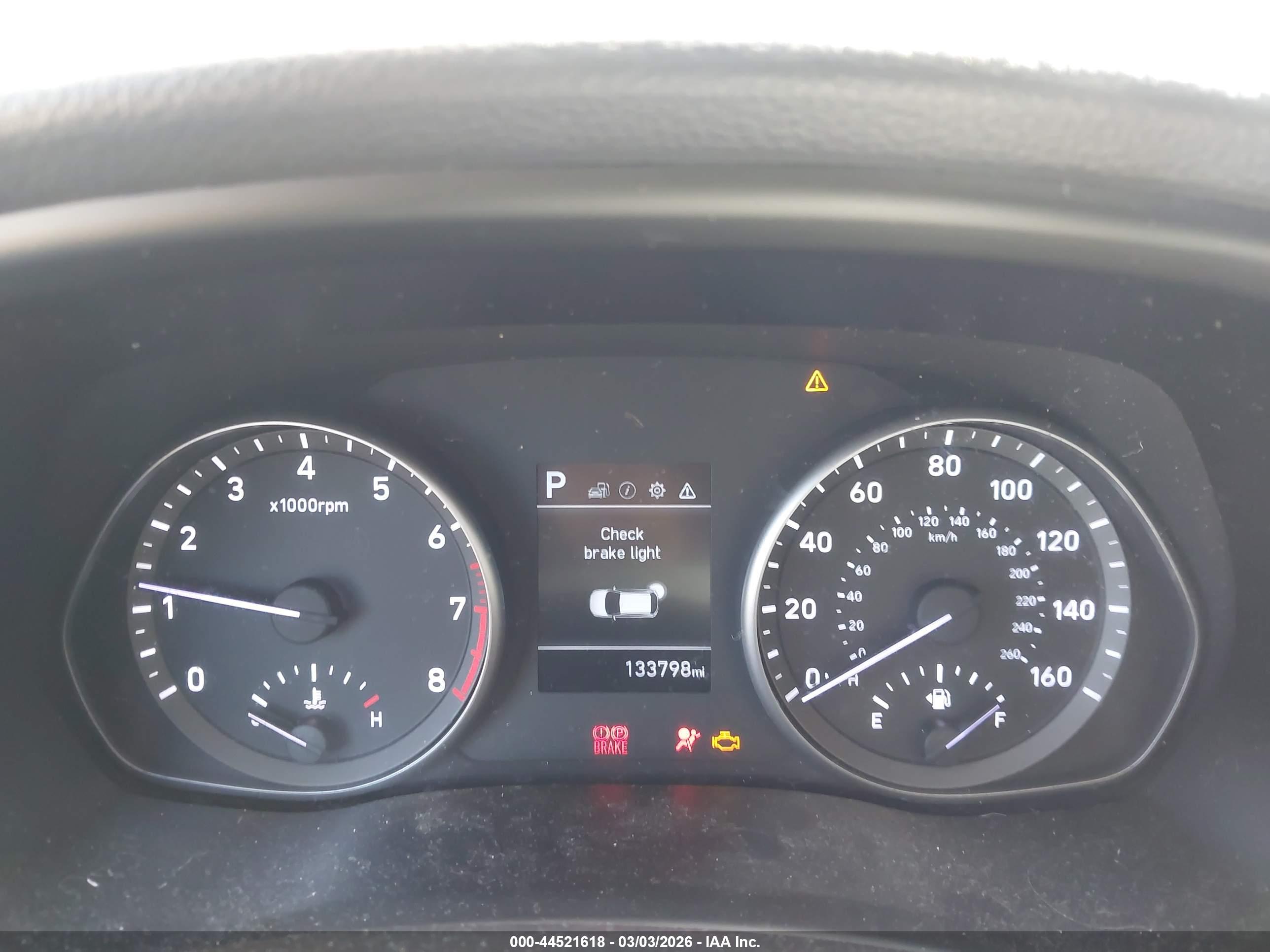 HYUNDAI ELANTRA image 7