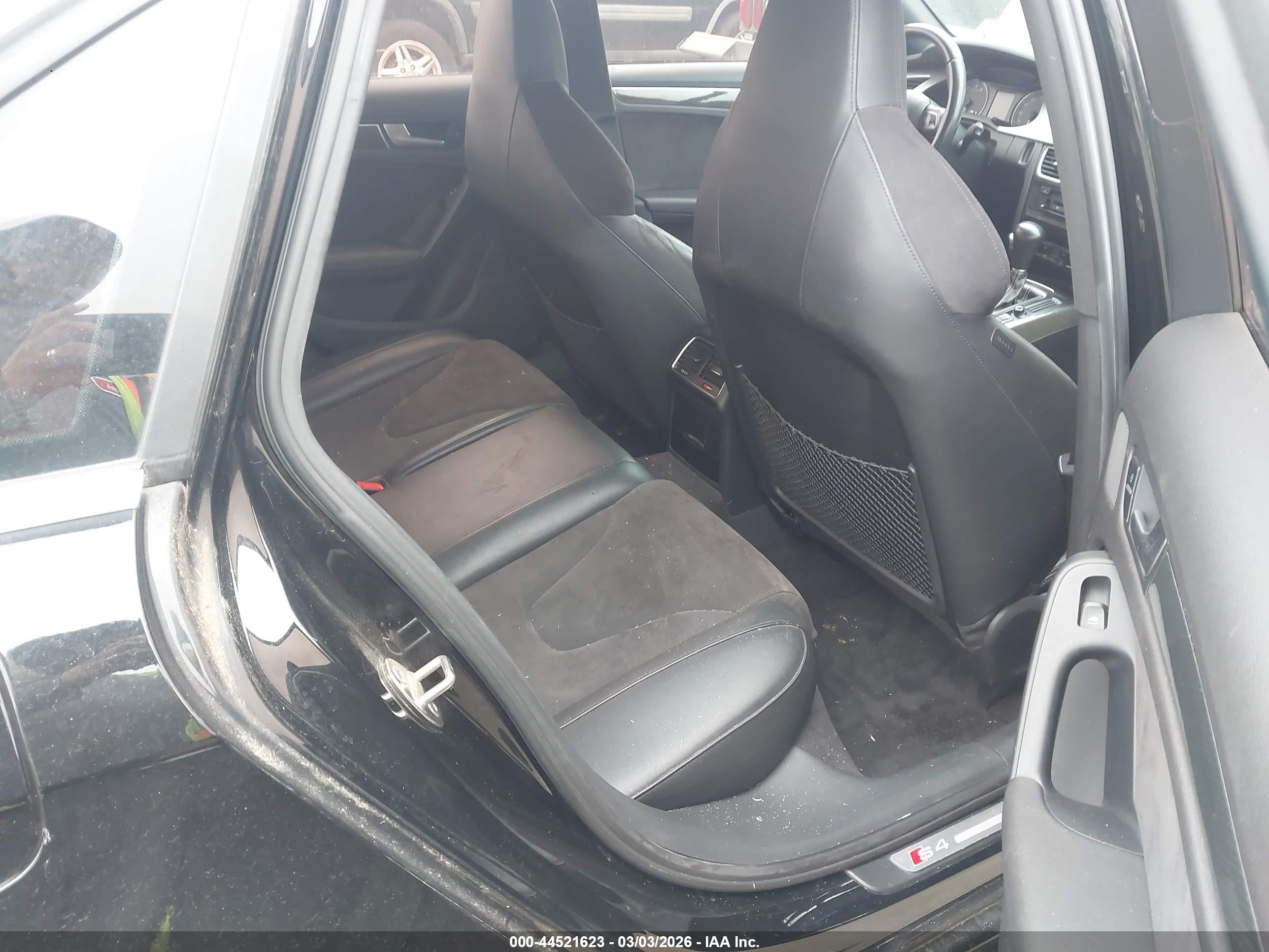 AUDI S4 image 8