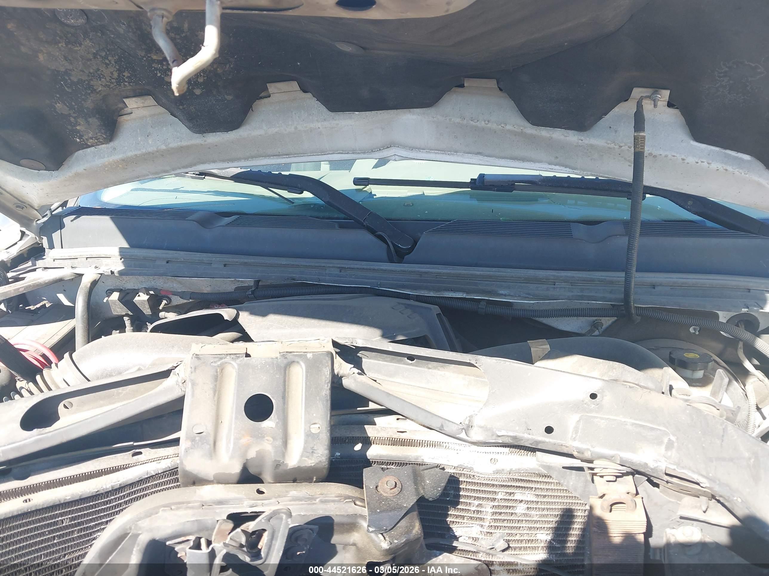 CHEVROLET SILVERADO image 10