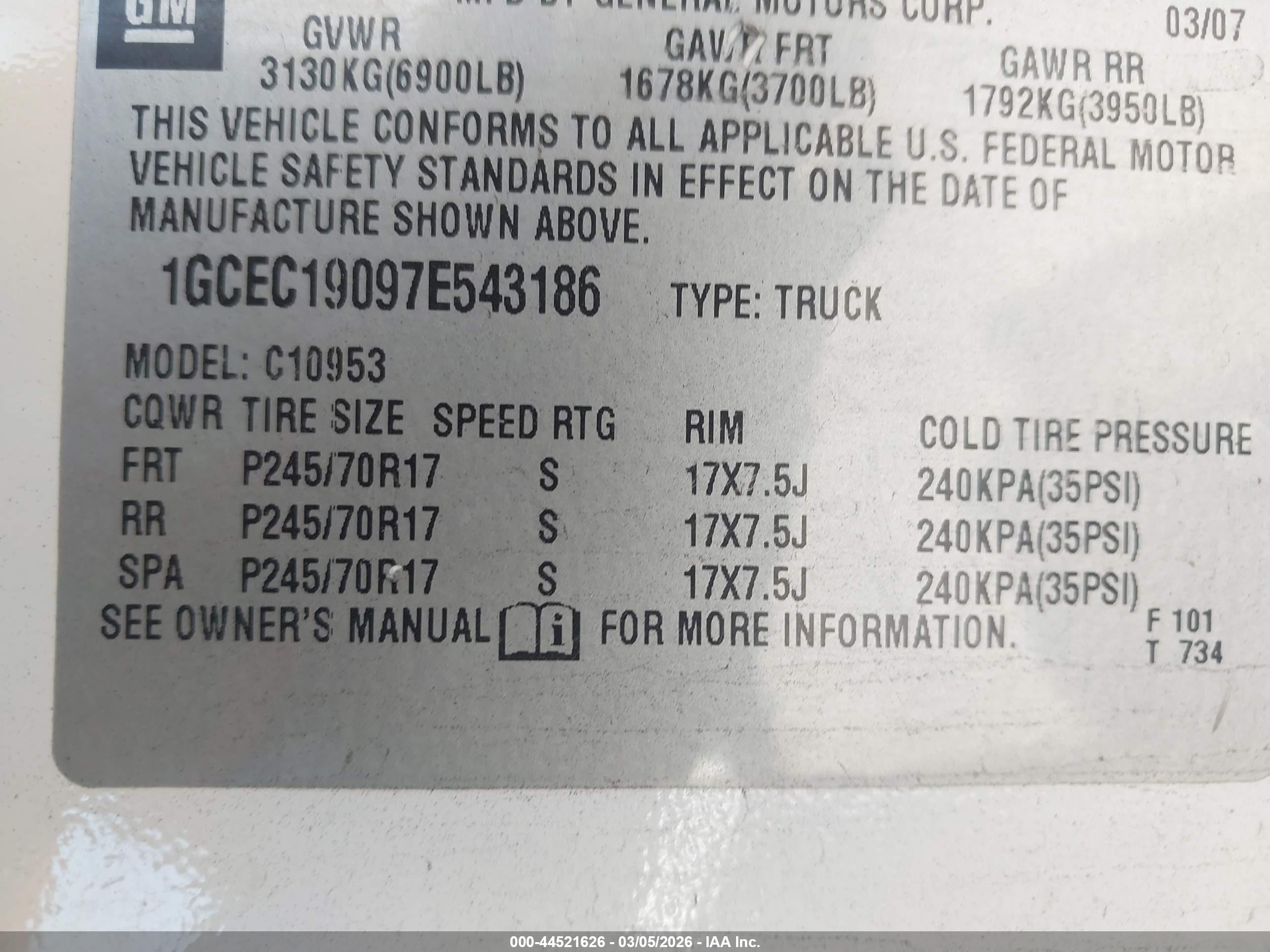 CHEVROLET SILVERADO image 9