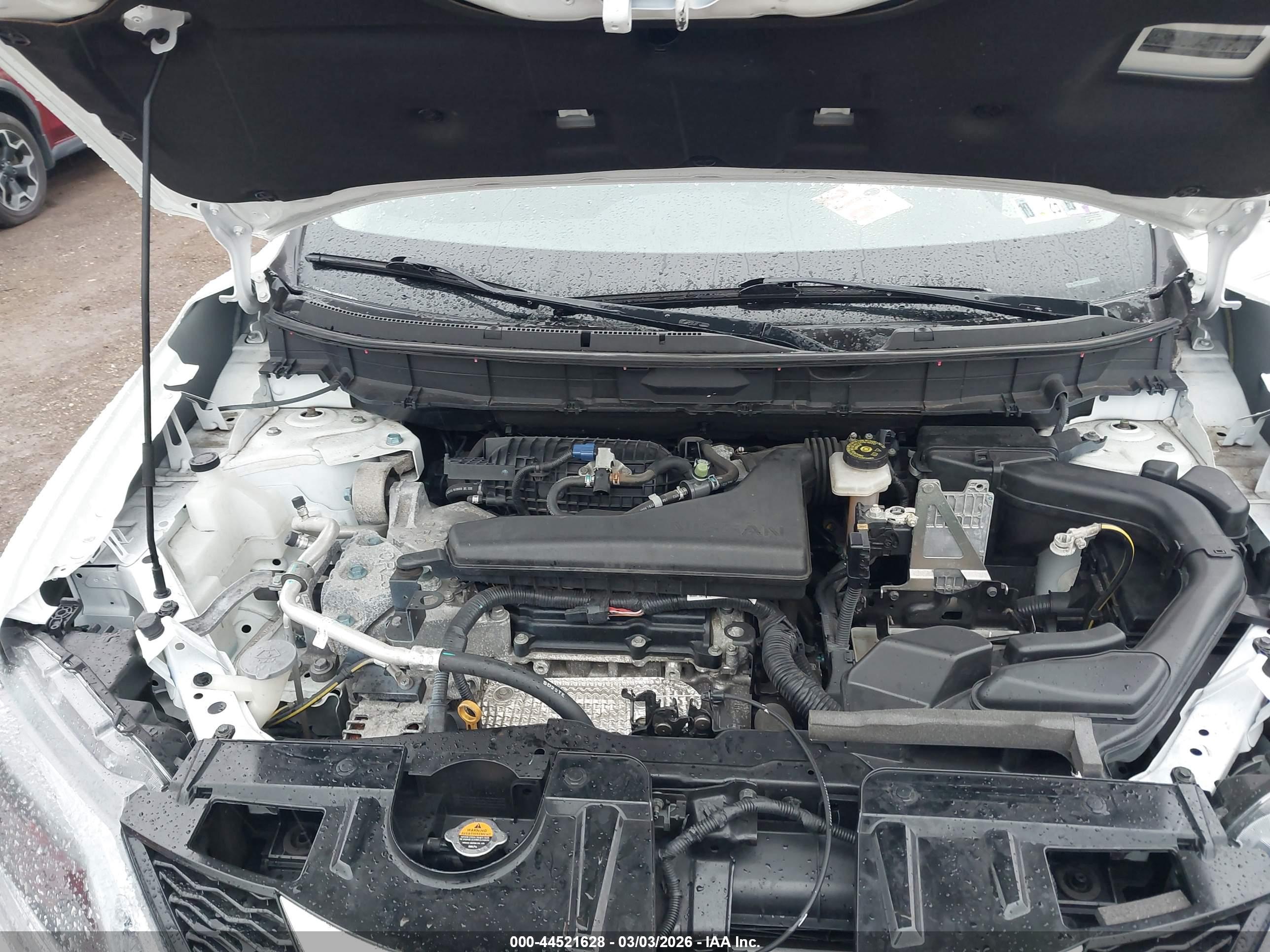 NISSAN ROGUE image 10
