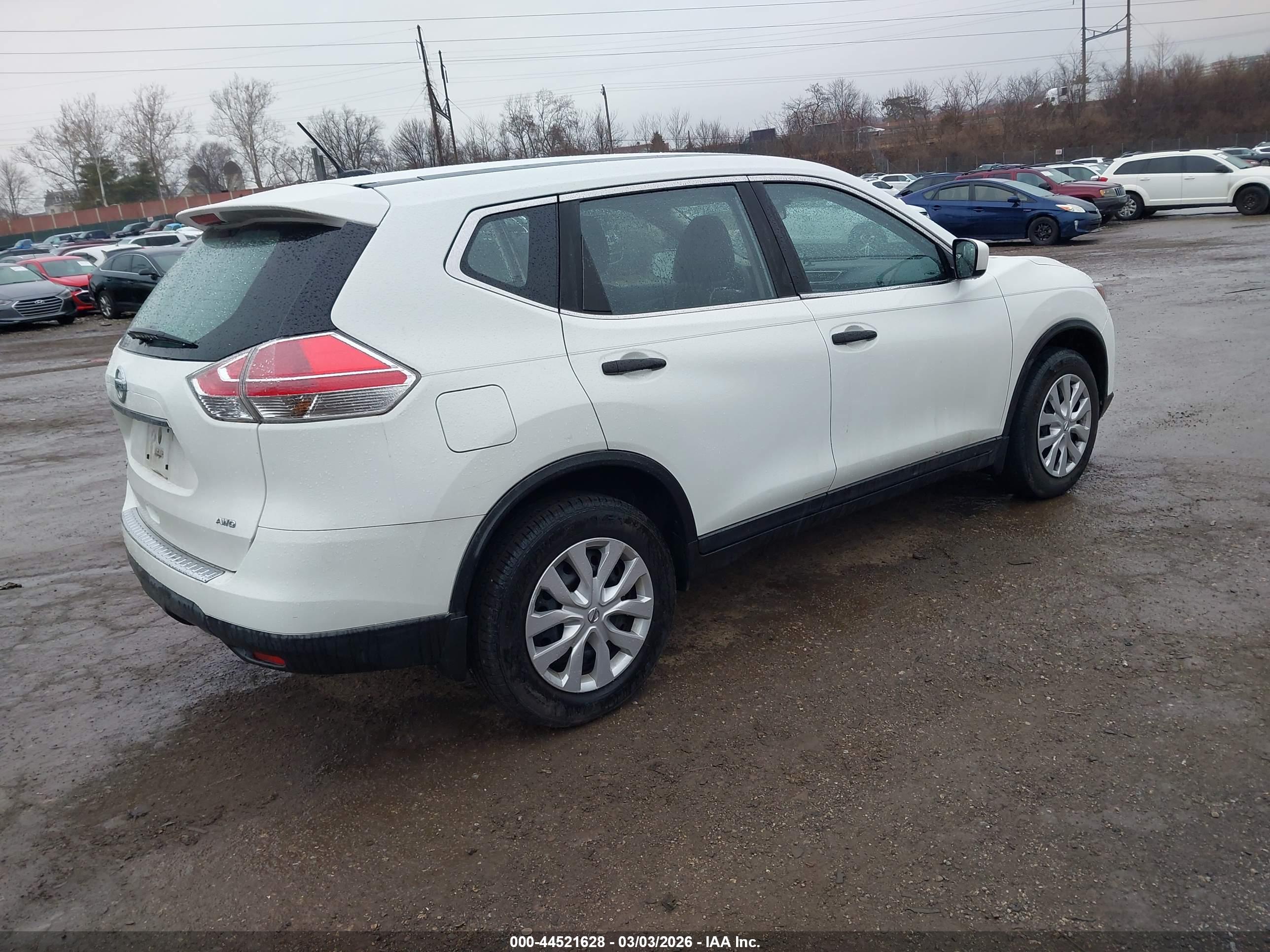 NISSAN ROGUE image 4