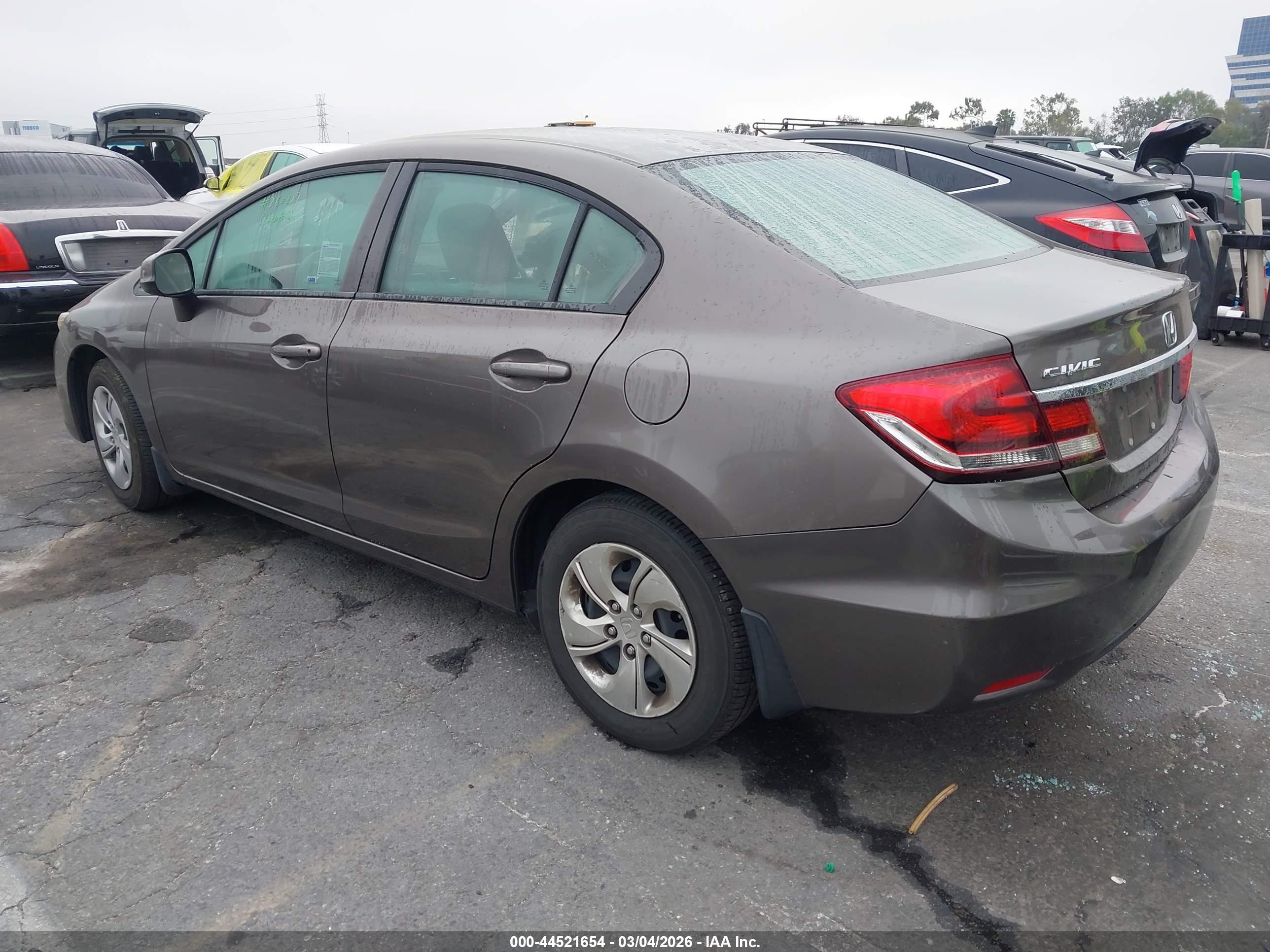 HONDA CIVIC image 3
