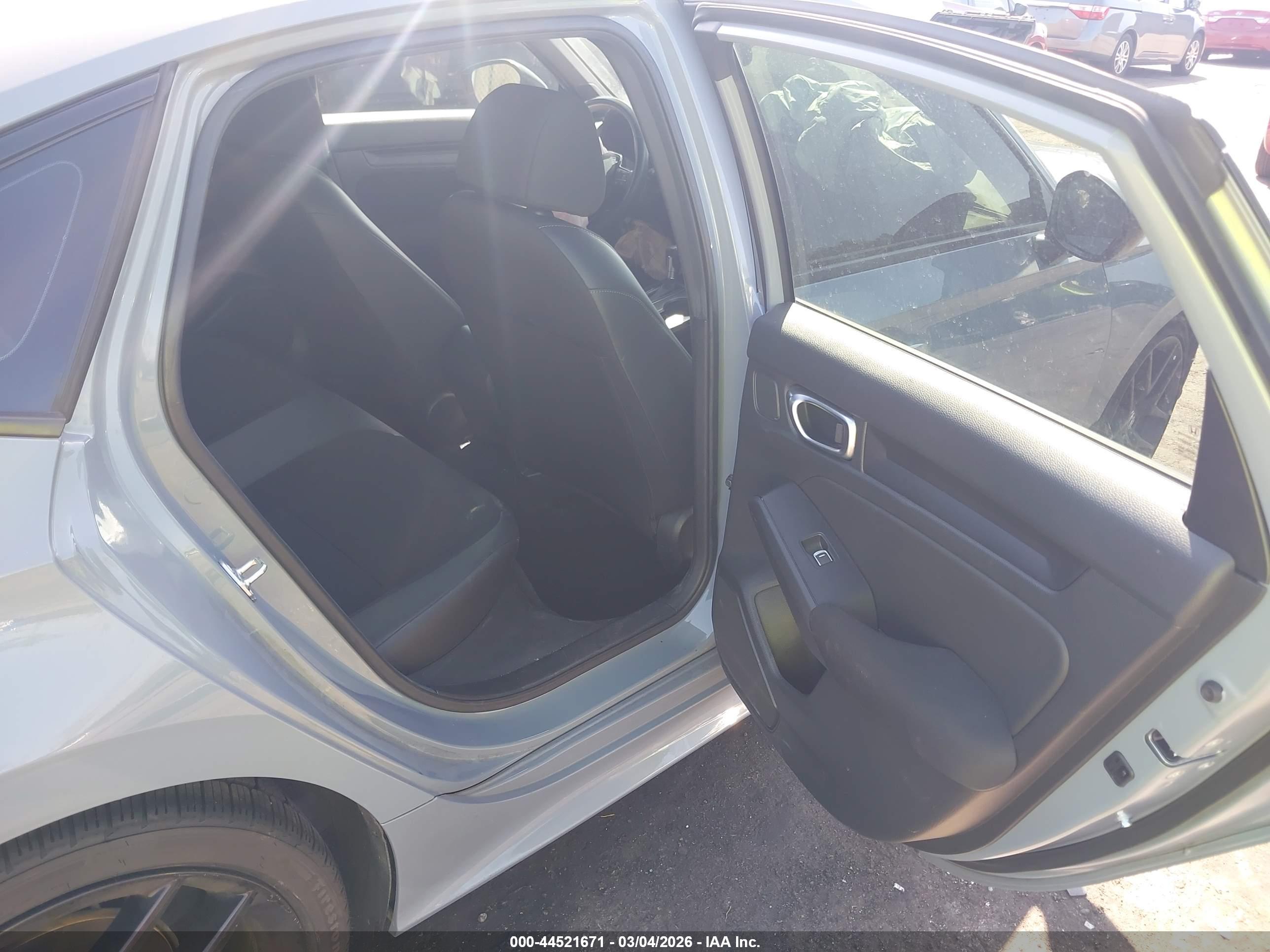 HONDA CIVIC image 8