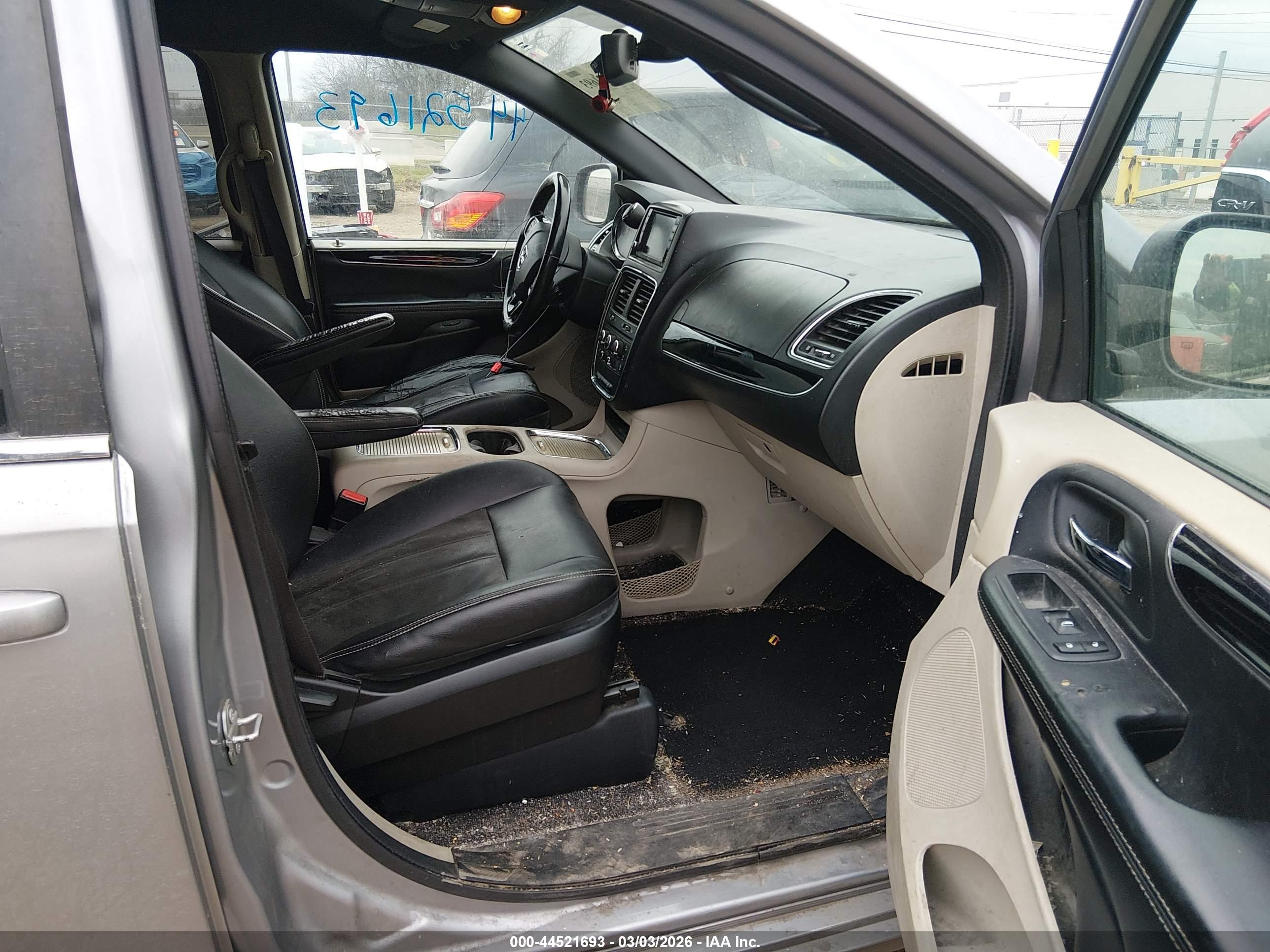 DODGE GRAND image 5