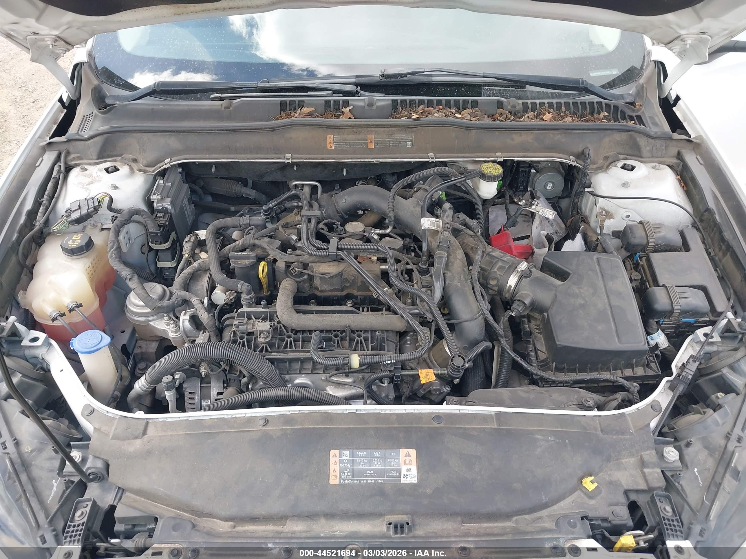 FORD FUSION image 10