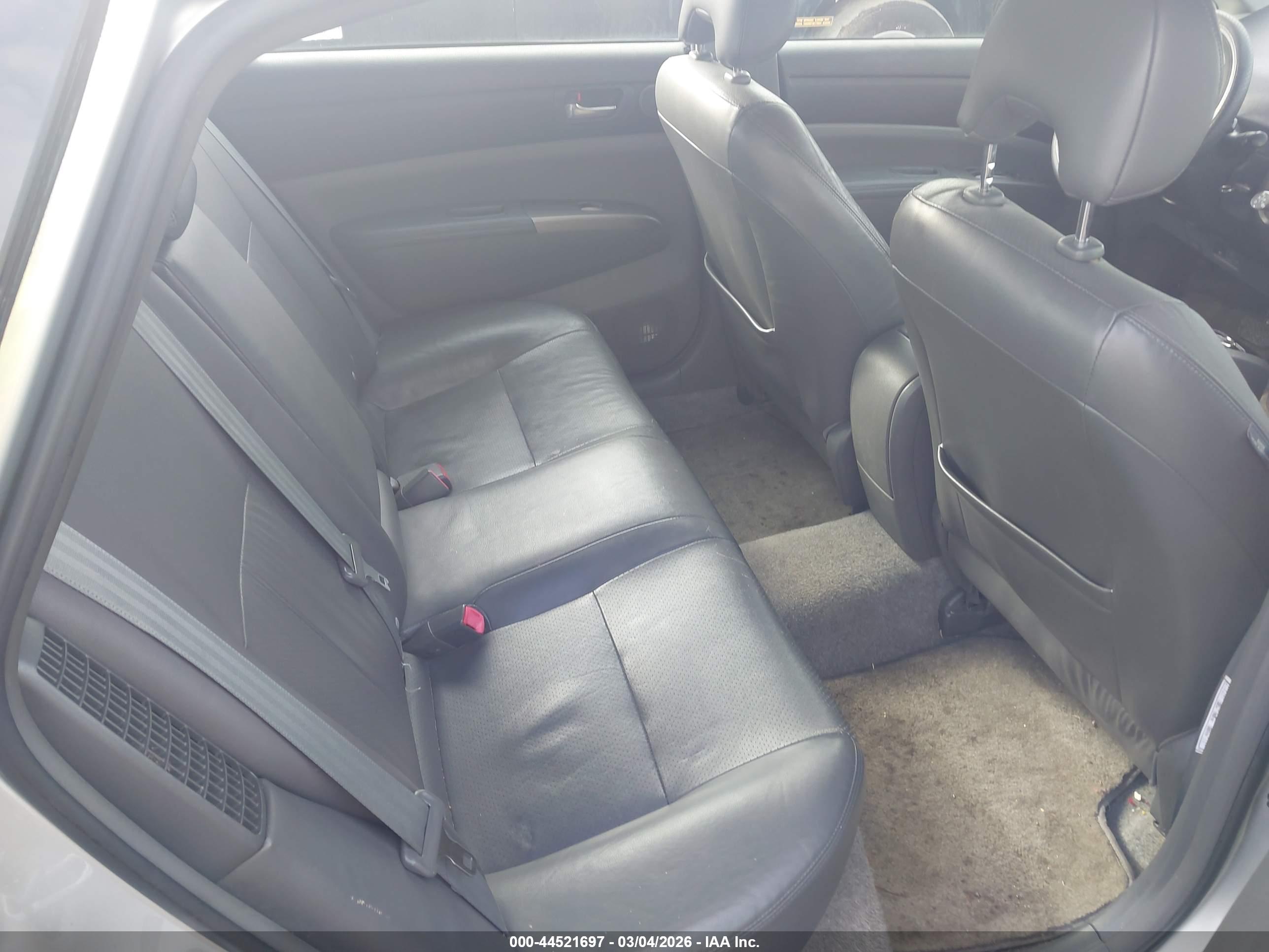 TOYOTA PRIUS image 8