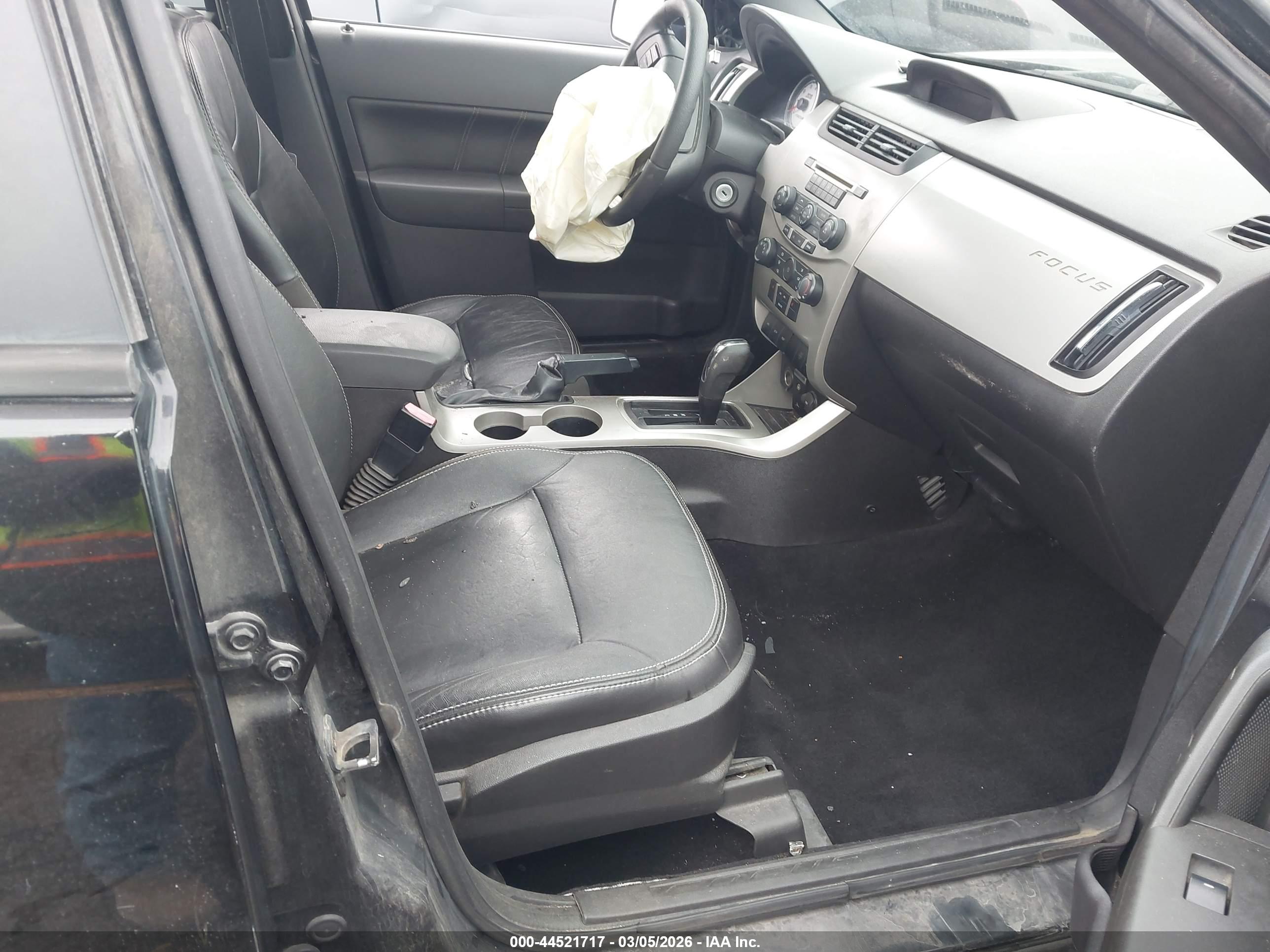 FORD FOCUS image 5