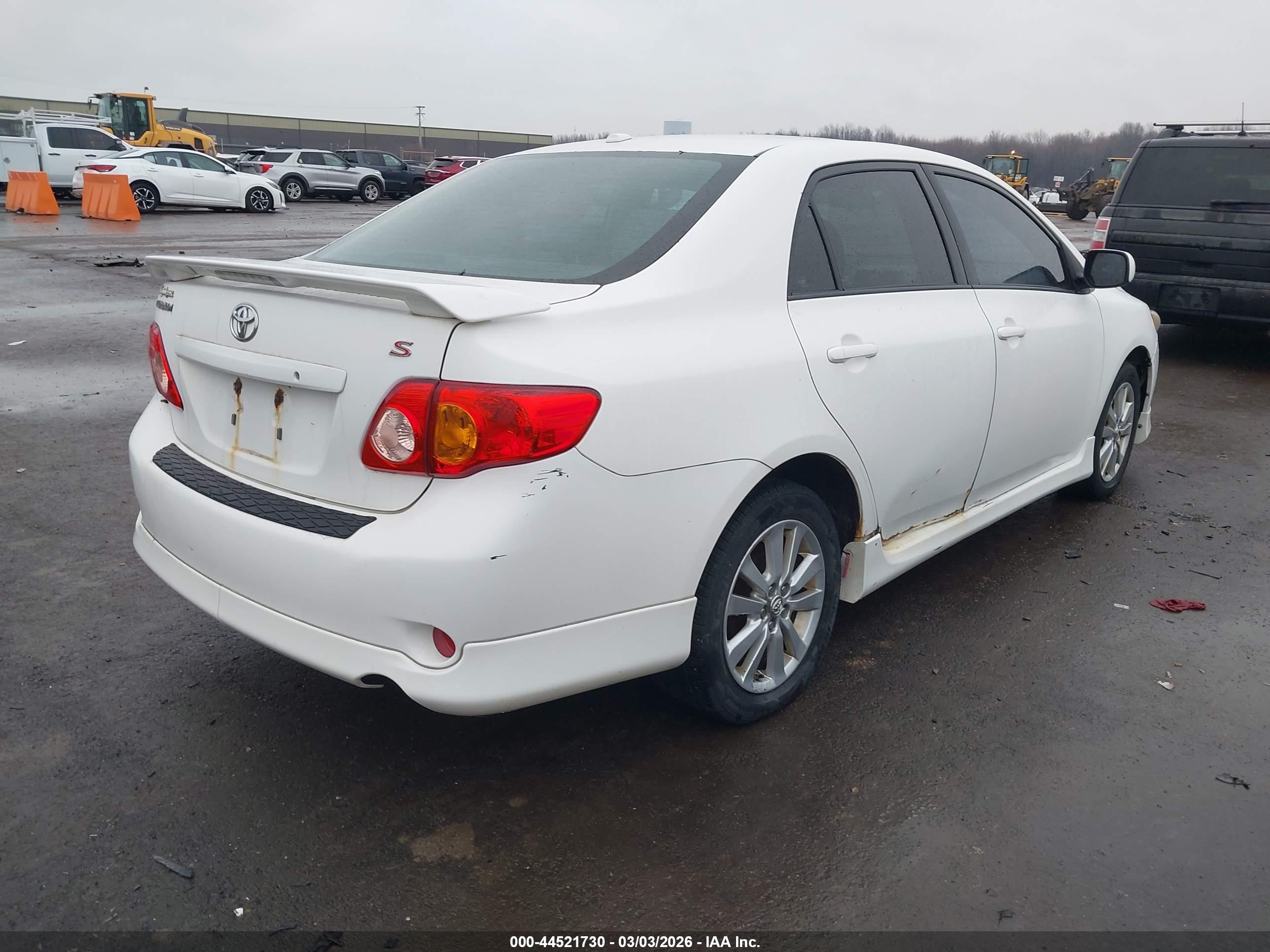 TOYOTA COROLLA image 4
