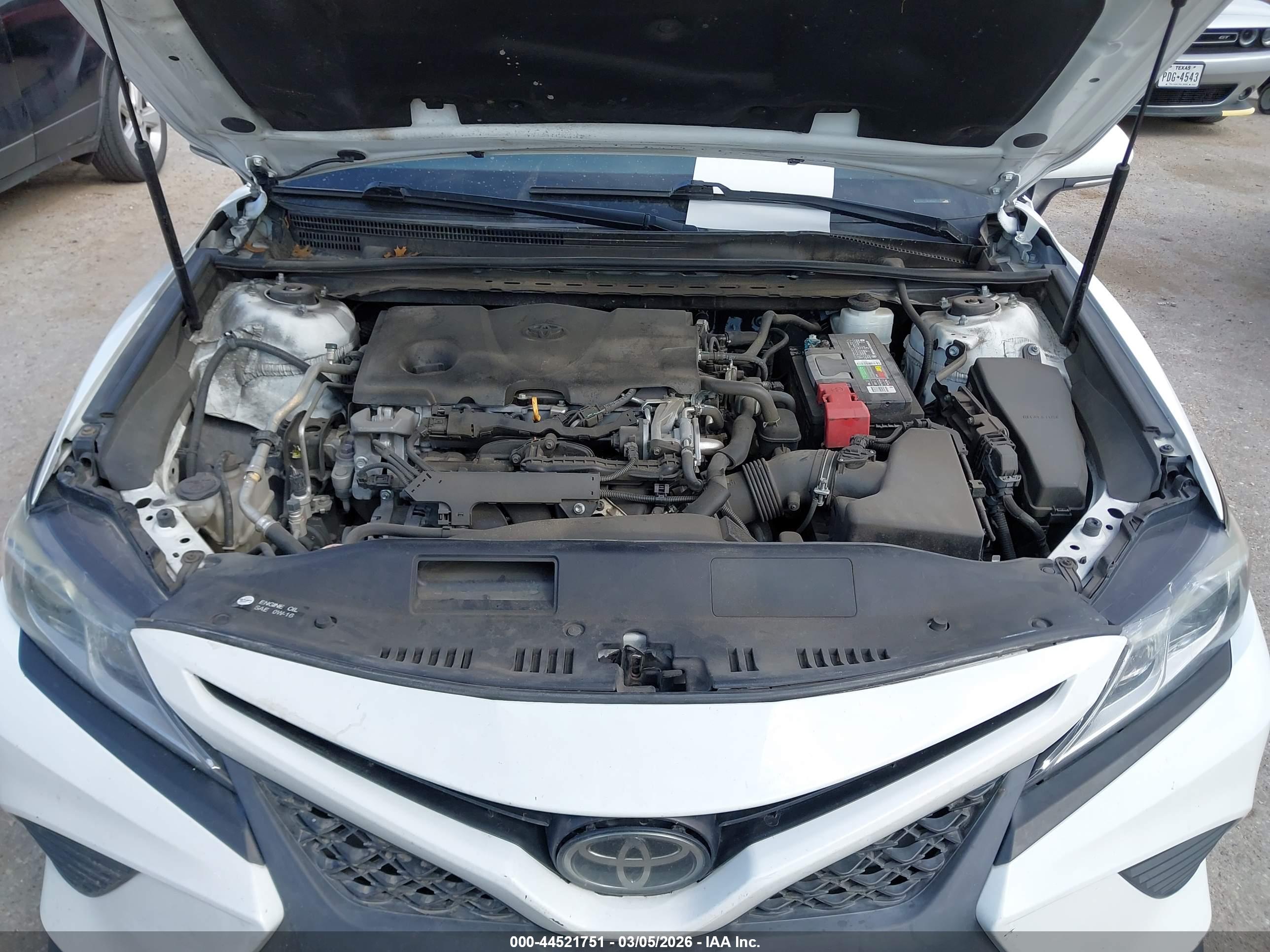 TOYOTA CAMRY image 10