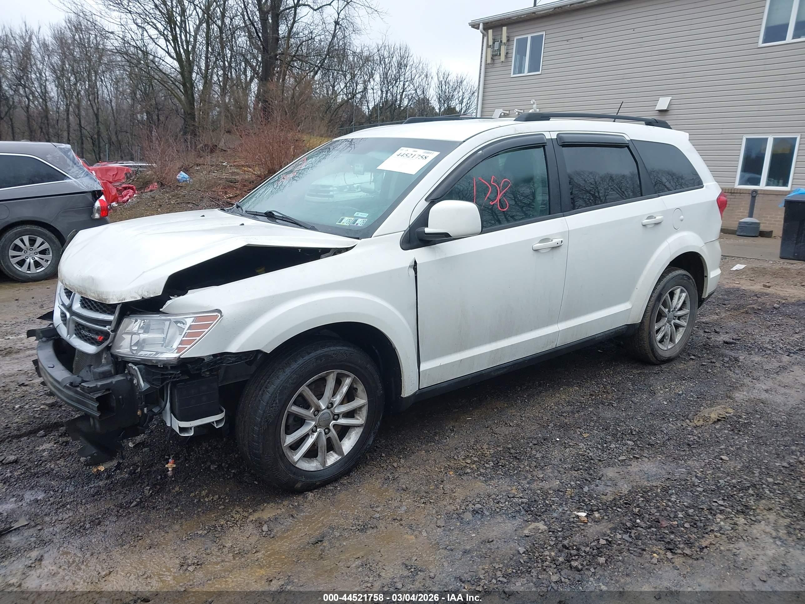 DODGE JOURNEY image 2