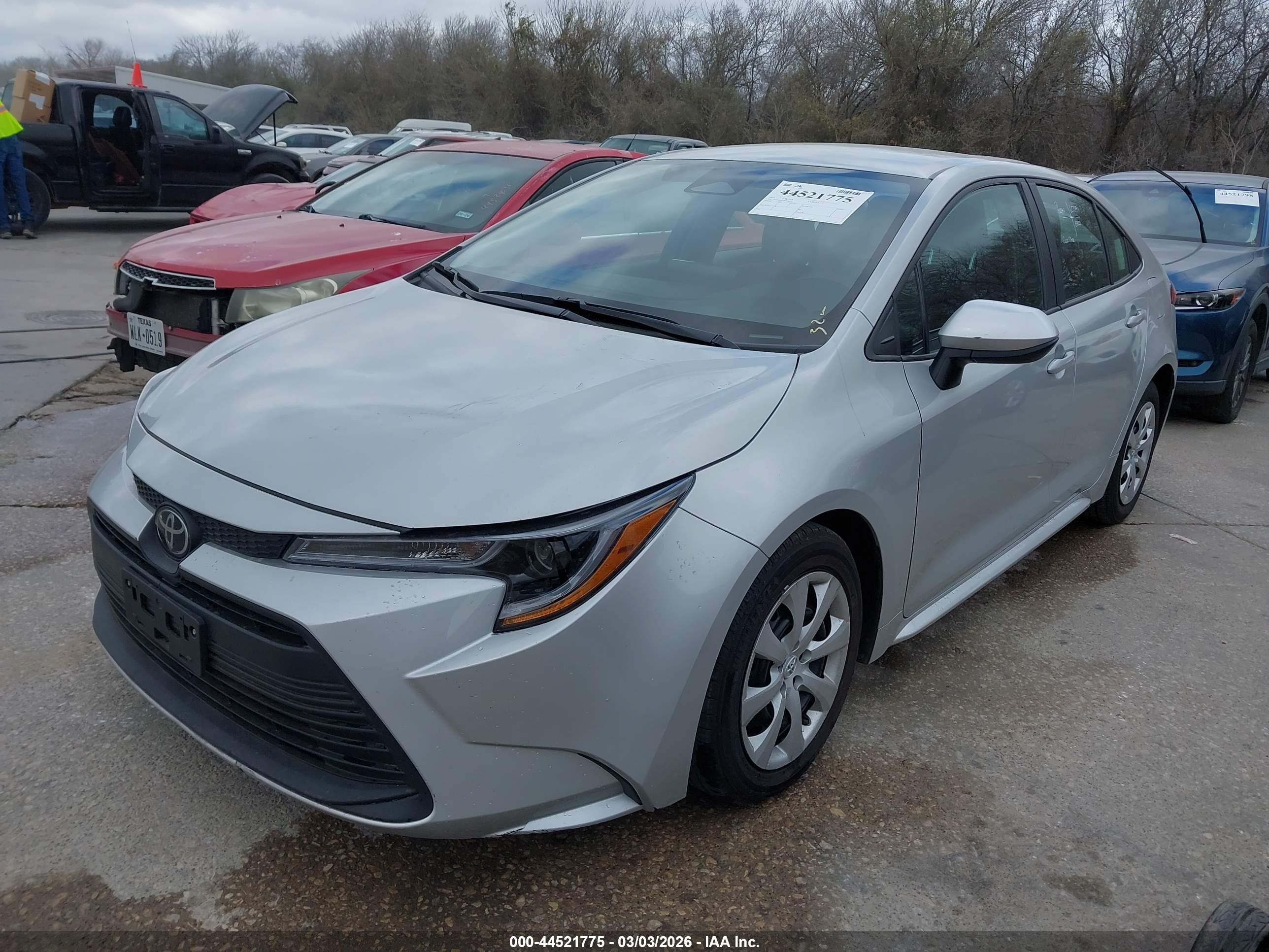 TOYOTA COROLLA image 2