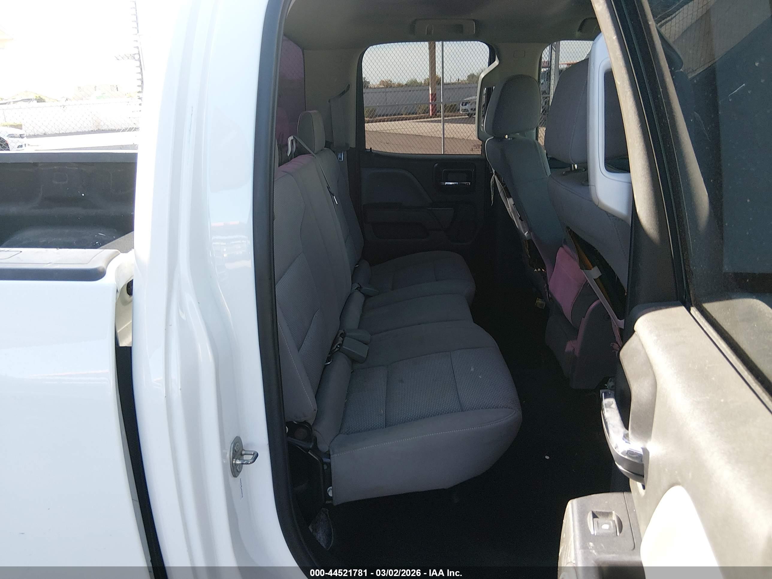 CHEVROLET SILVERADO image 8