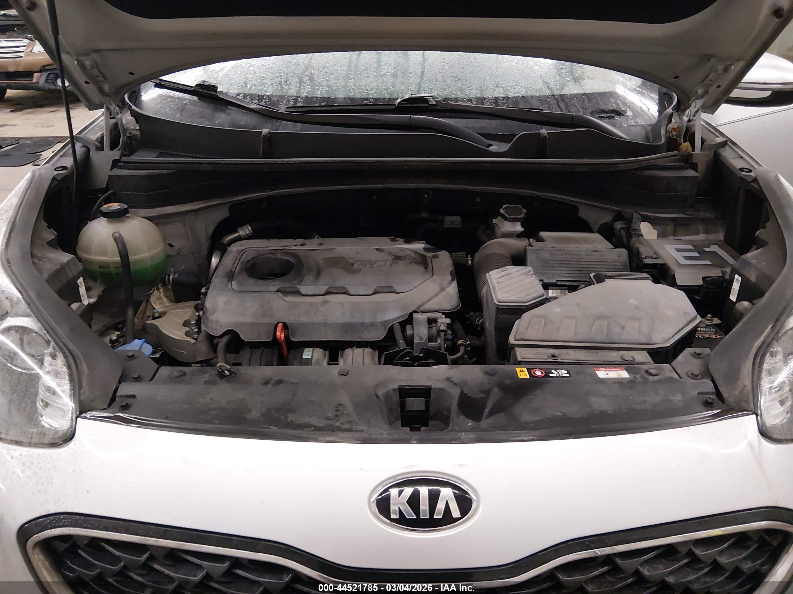 KIA SPORTAGE image 10