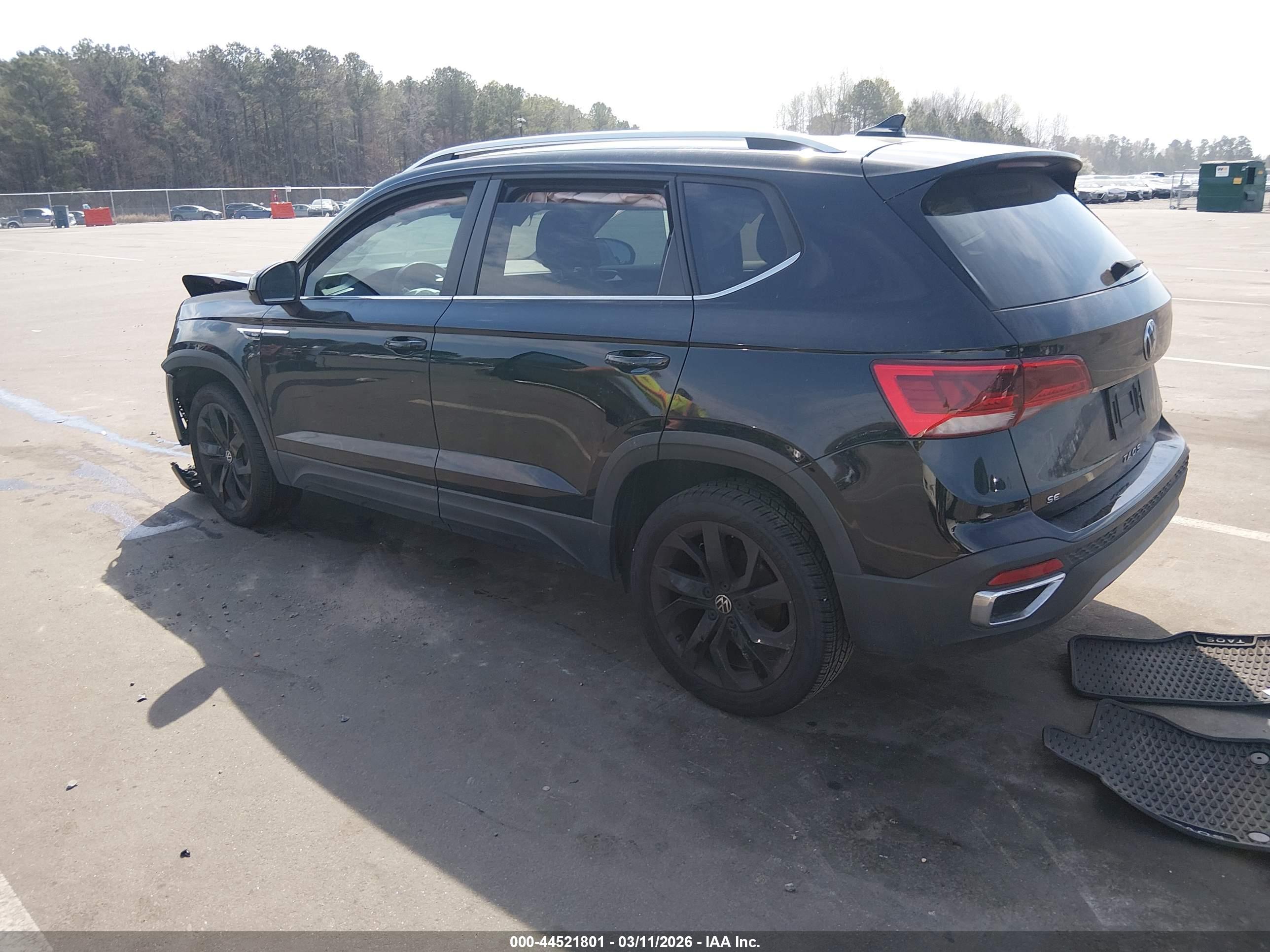 VOLKSWAGEN TAOS image 3