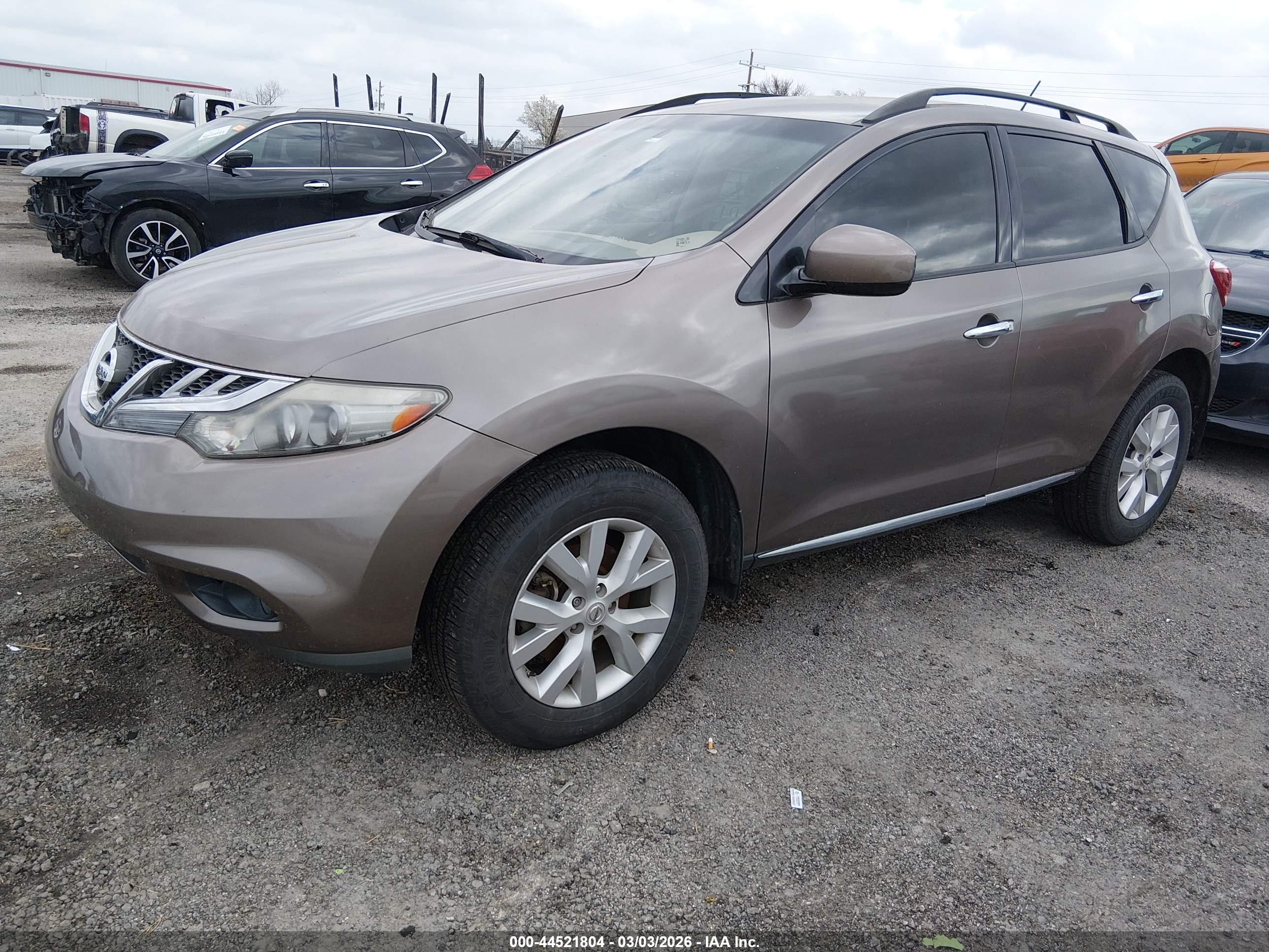 NISSAN MURANO image 2