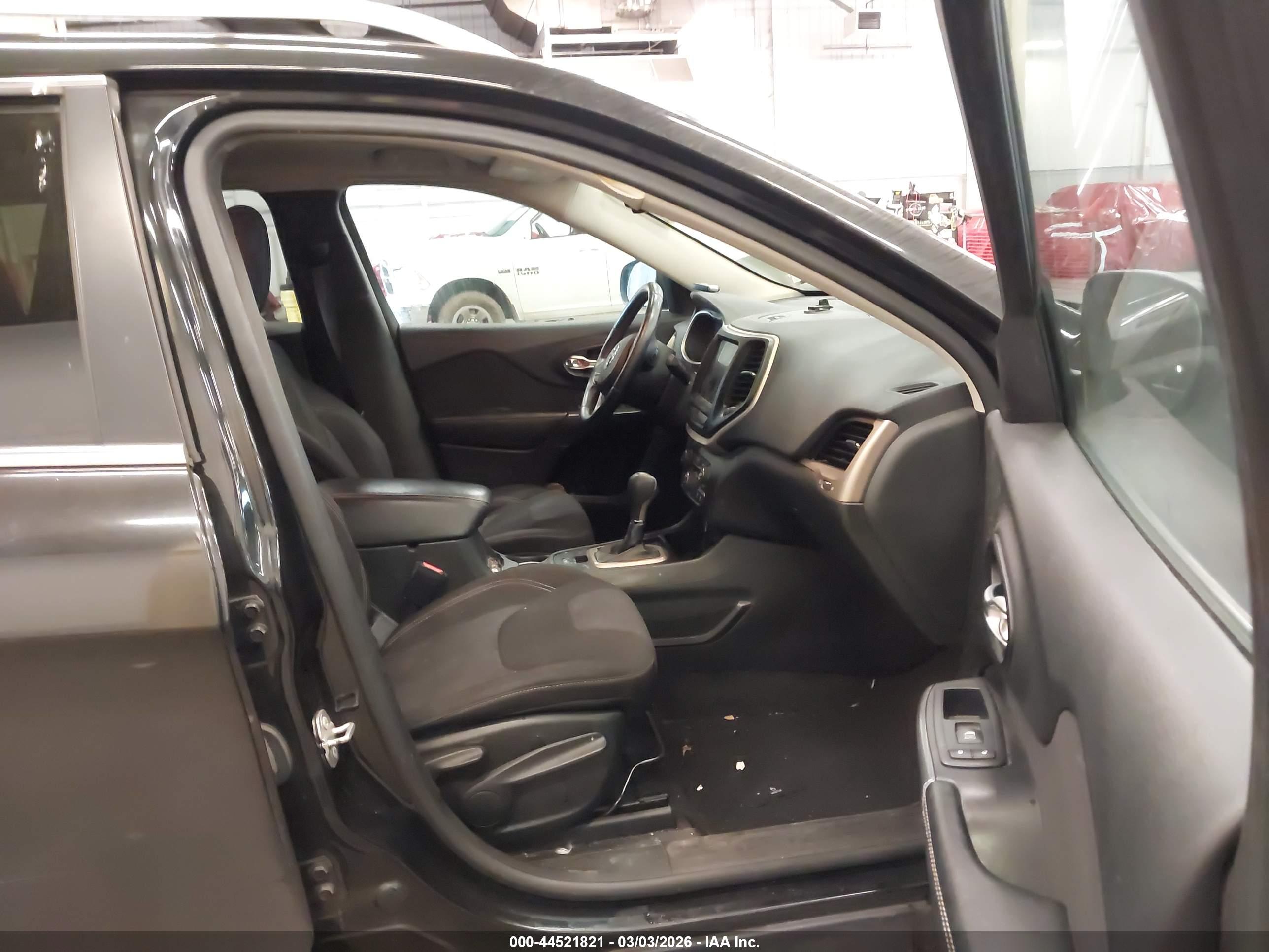 JEEP CHEROKEE image 5