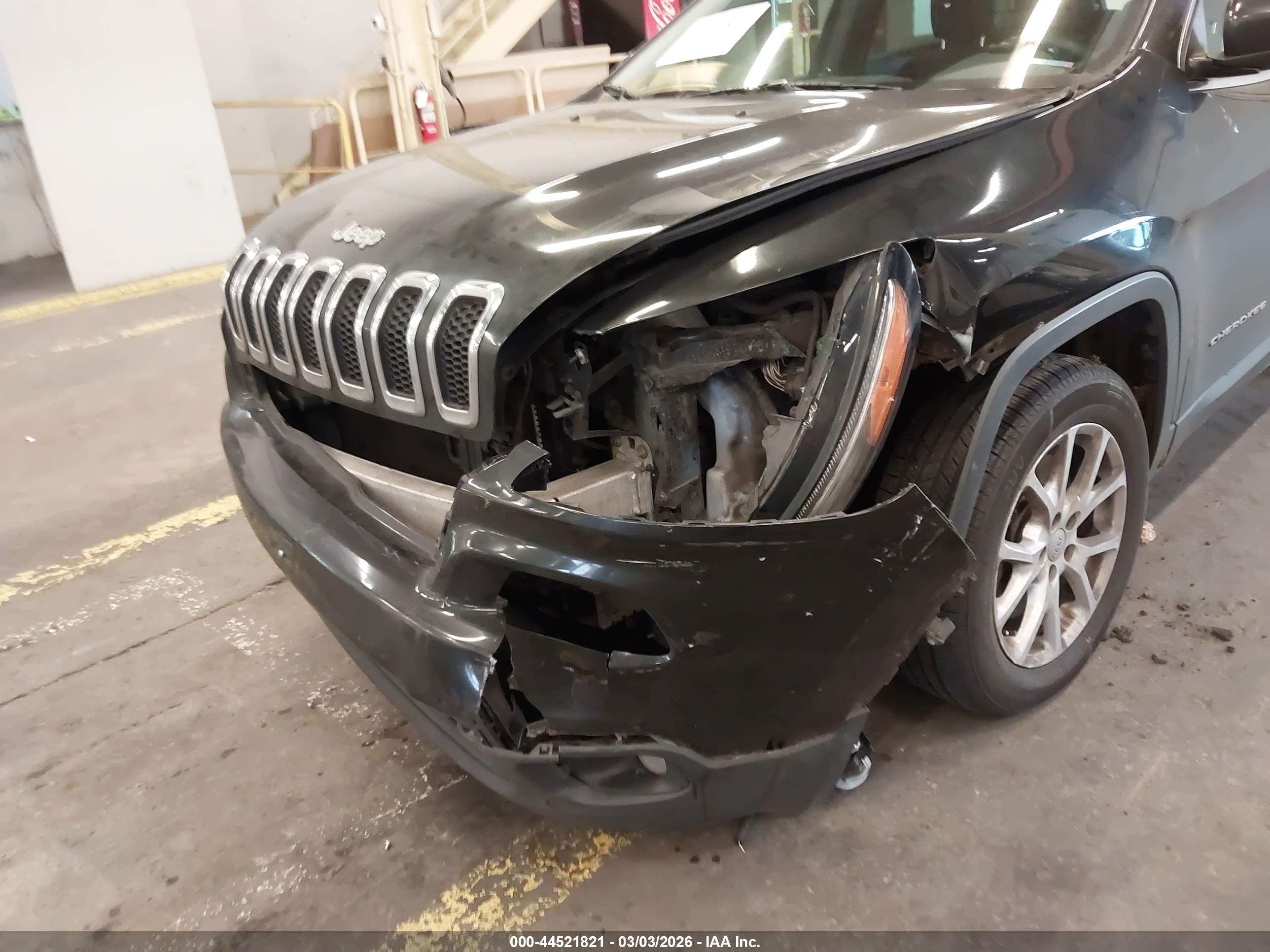 JEEP CHEROKEE image 6