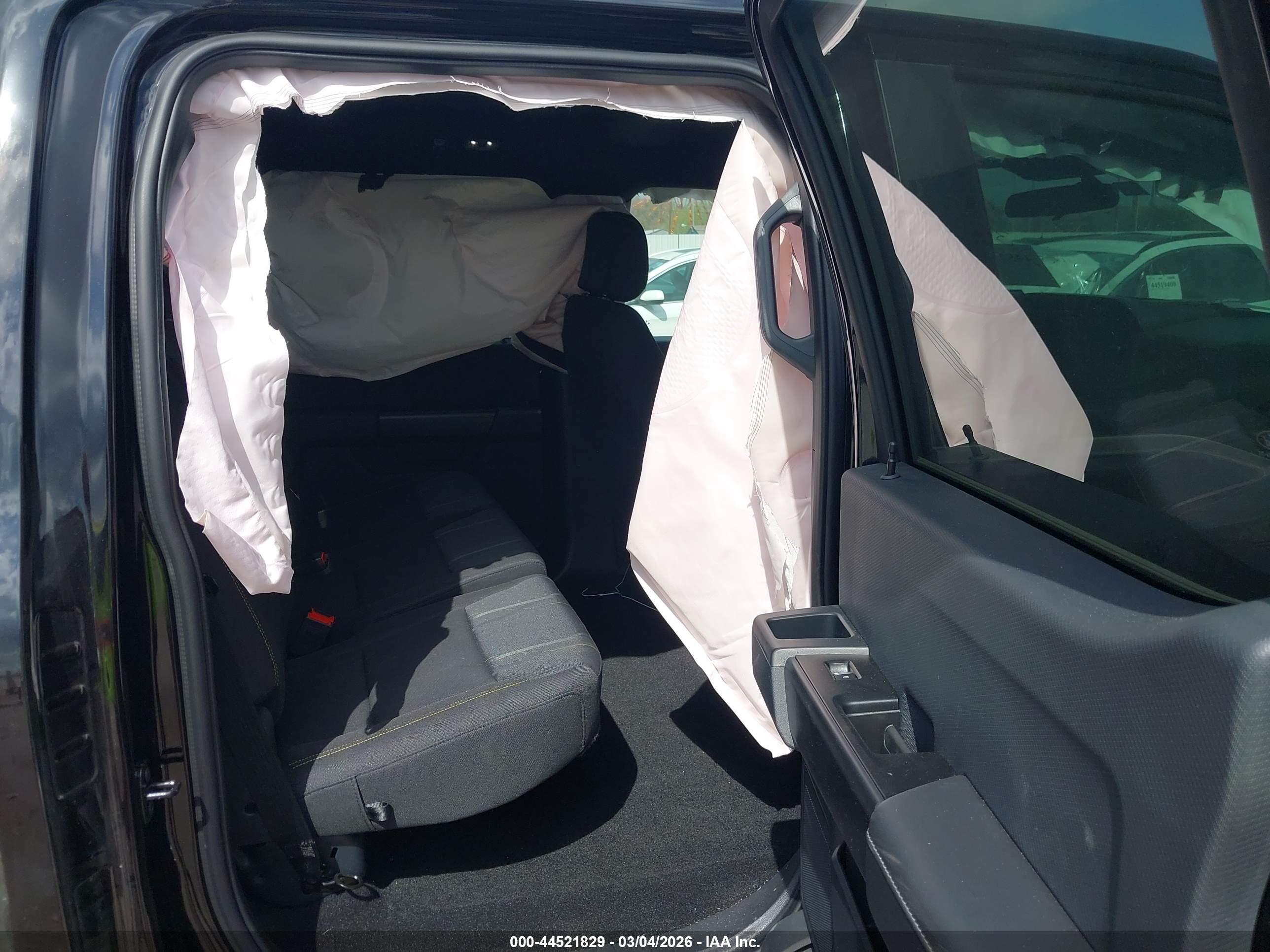 FORD F-150 image 8