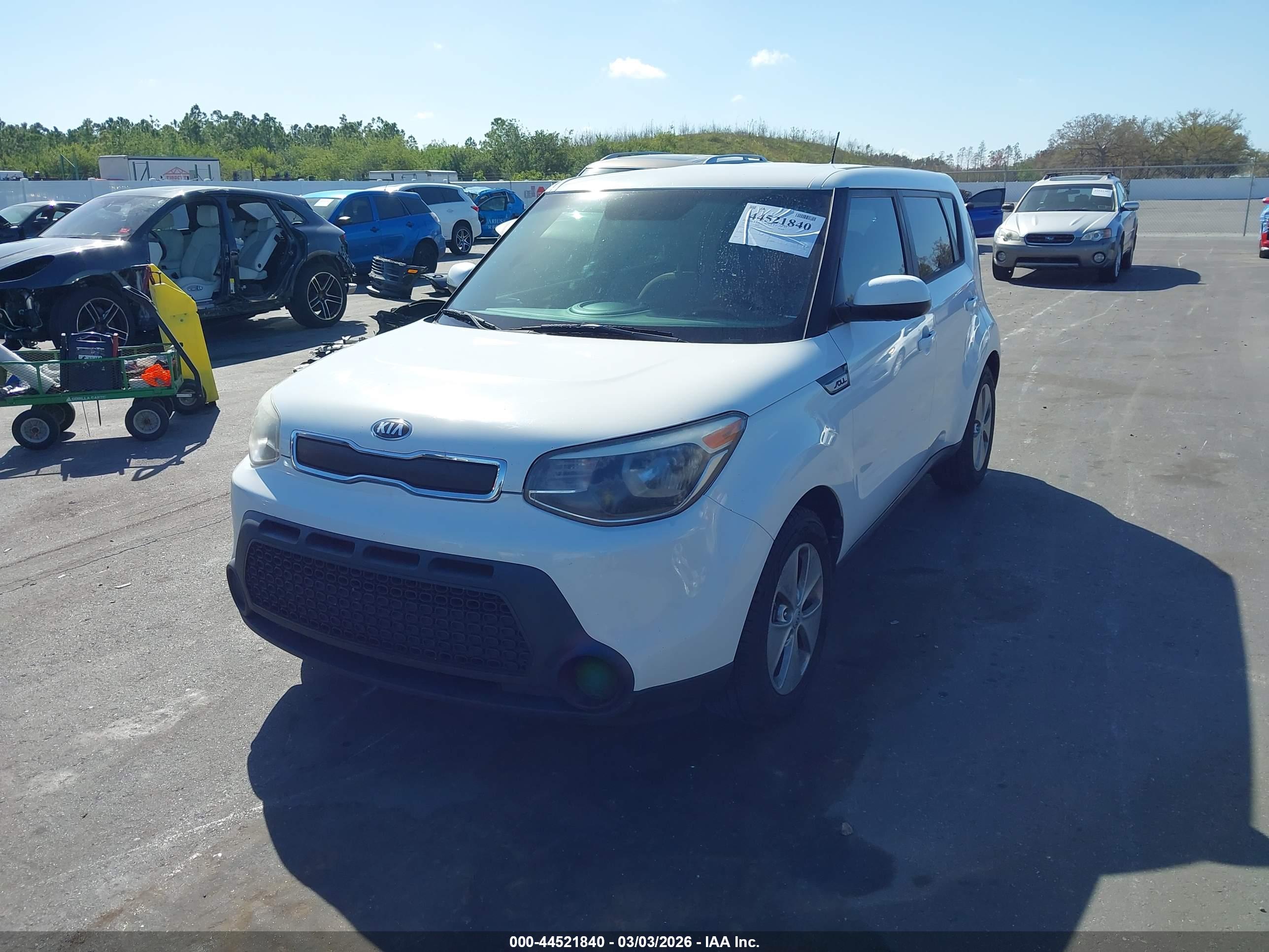 KIA SOUL image 2