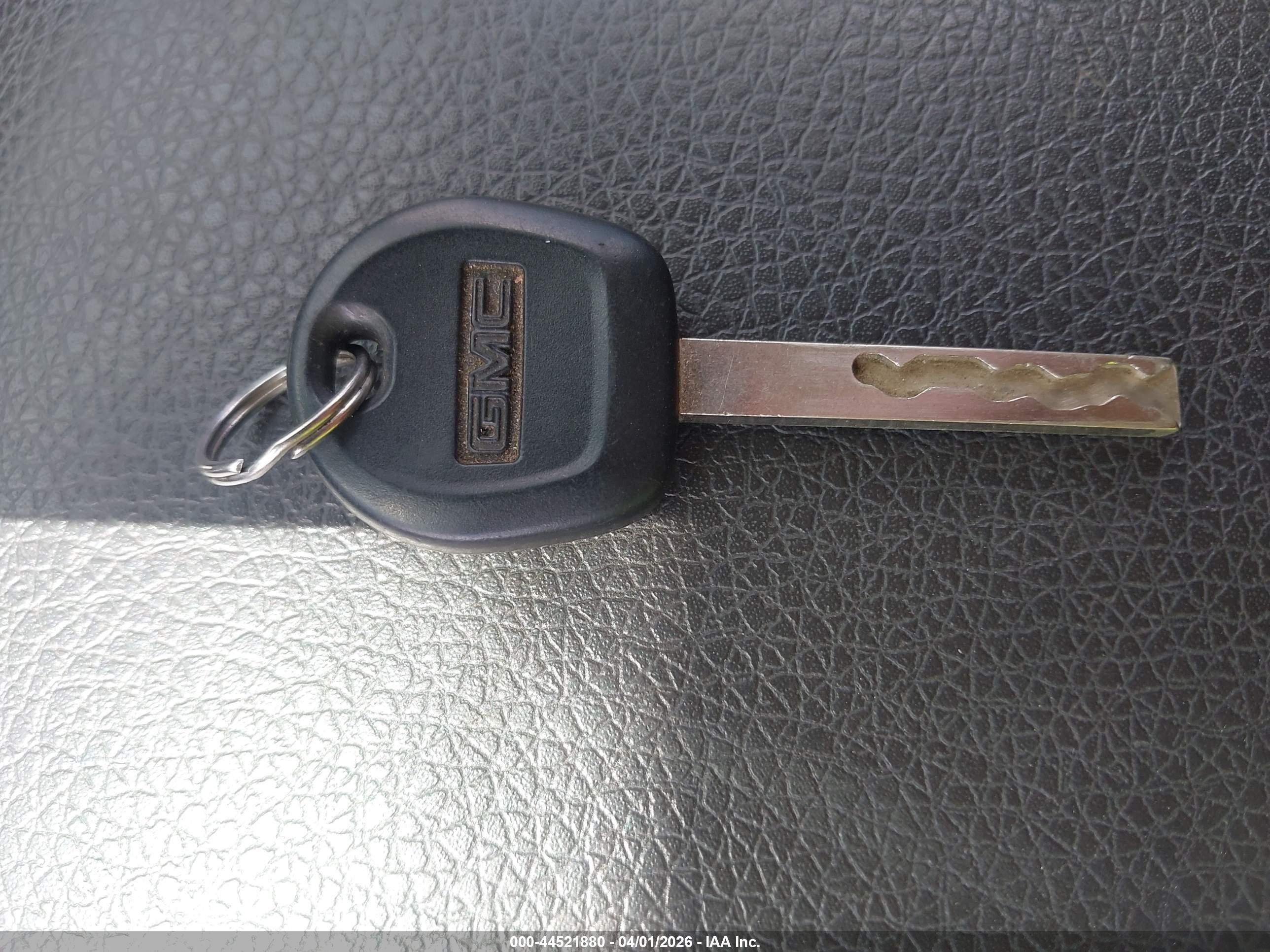 GMC SIERRA image 11