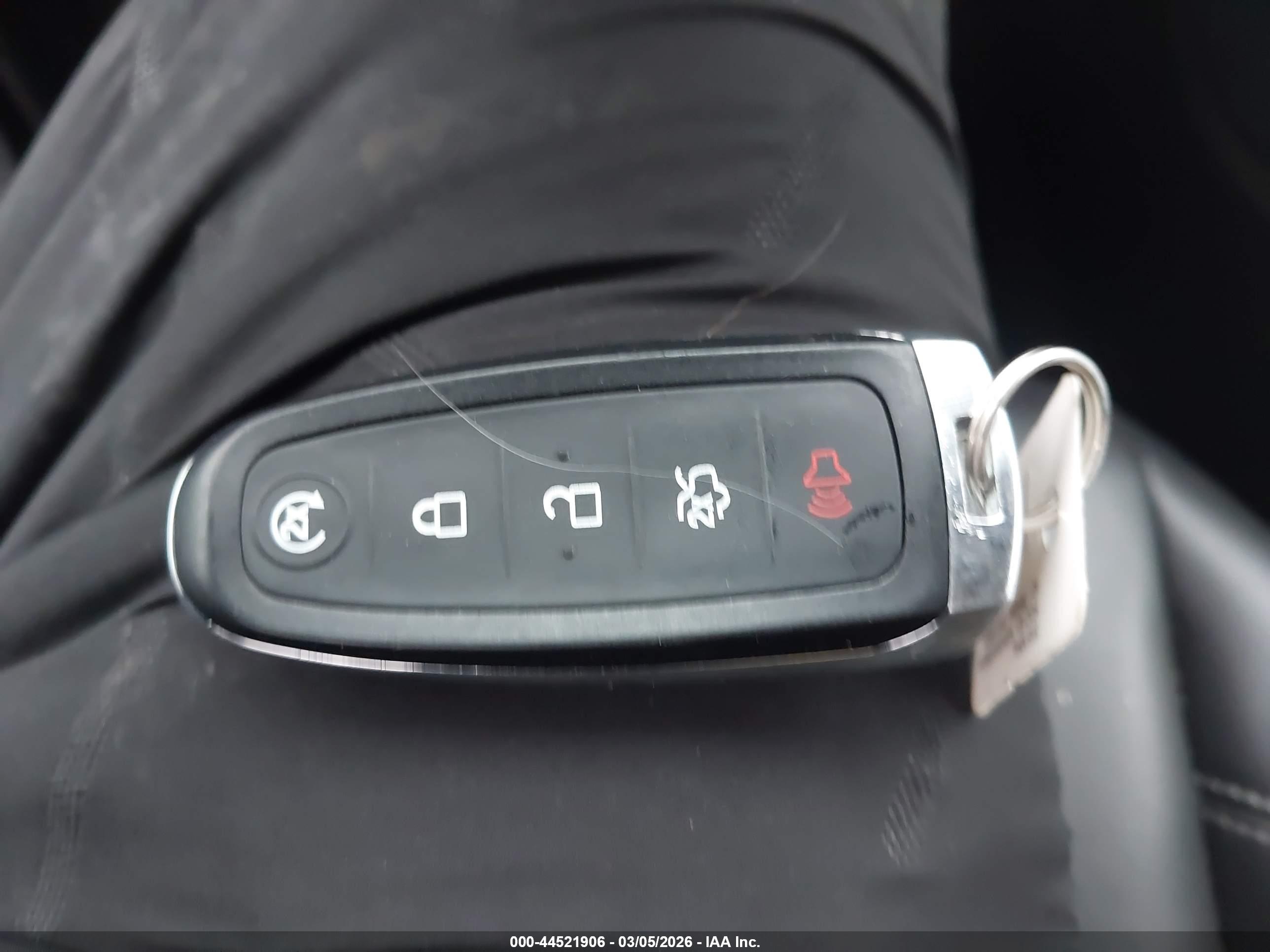 FORD ESCAPE image 11