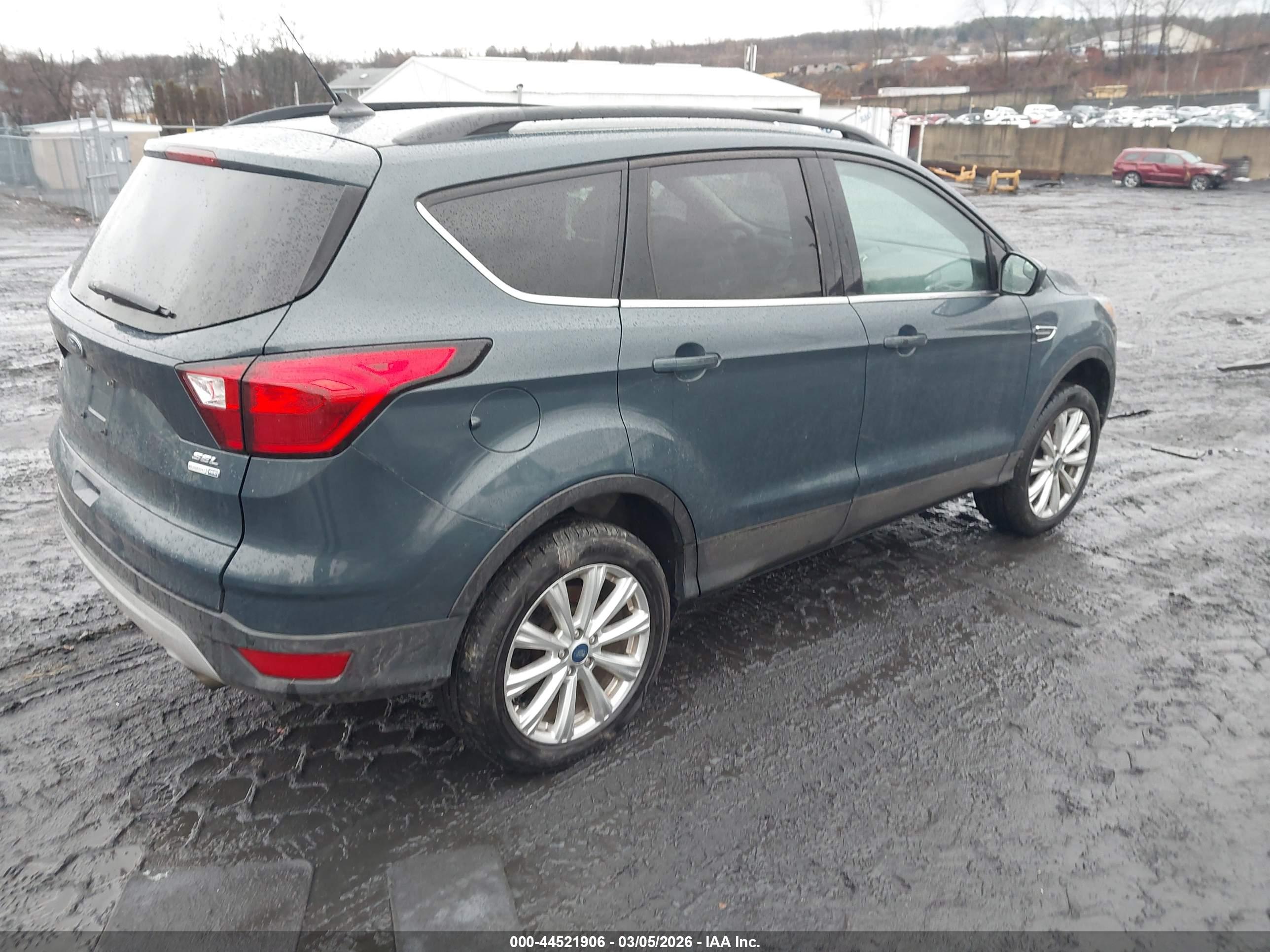FORD ESCAPE image 4