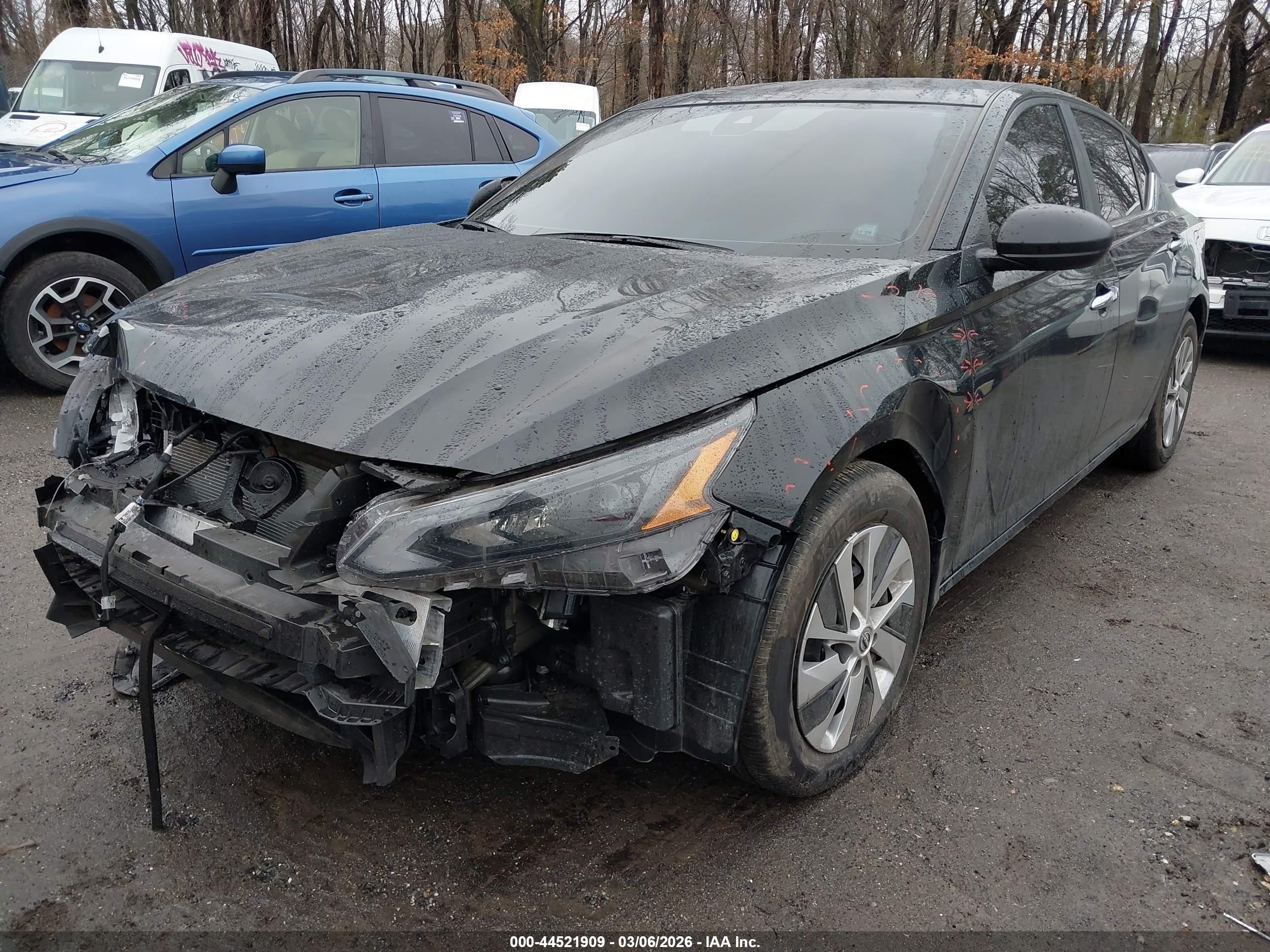 NISSAN ALTIMA image 2