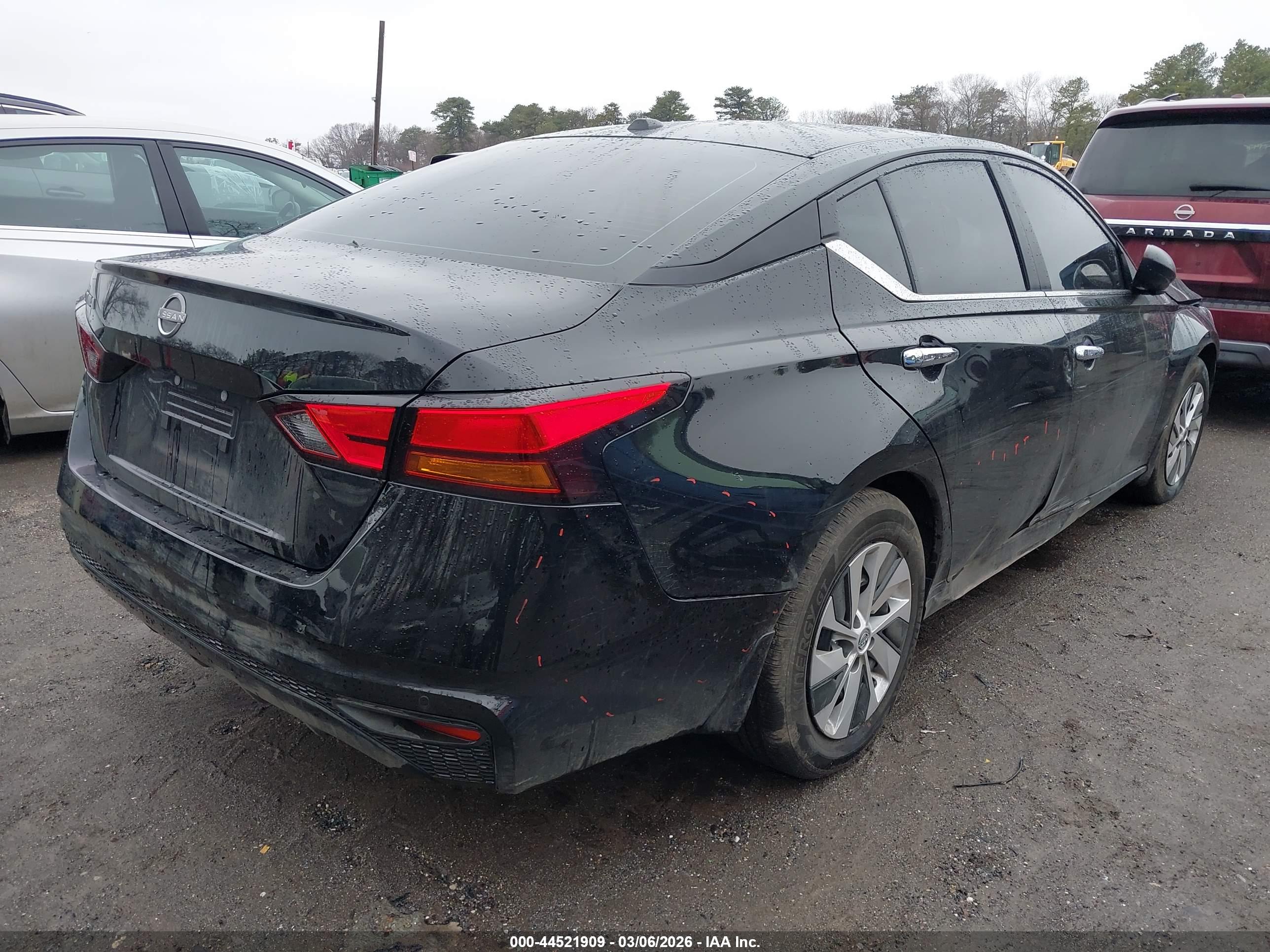 NISSAN ALTIMA image 4