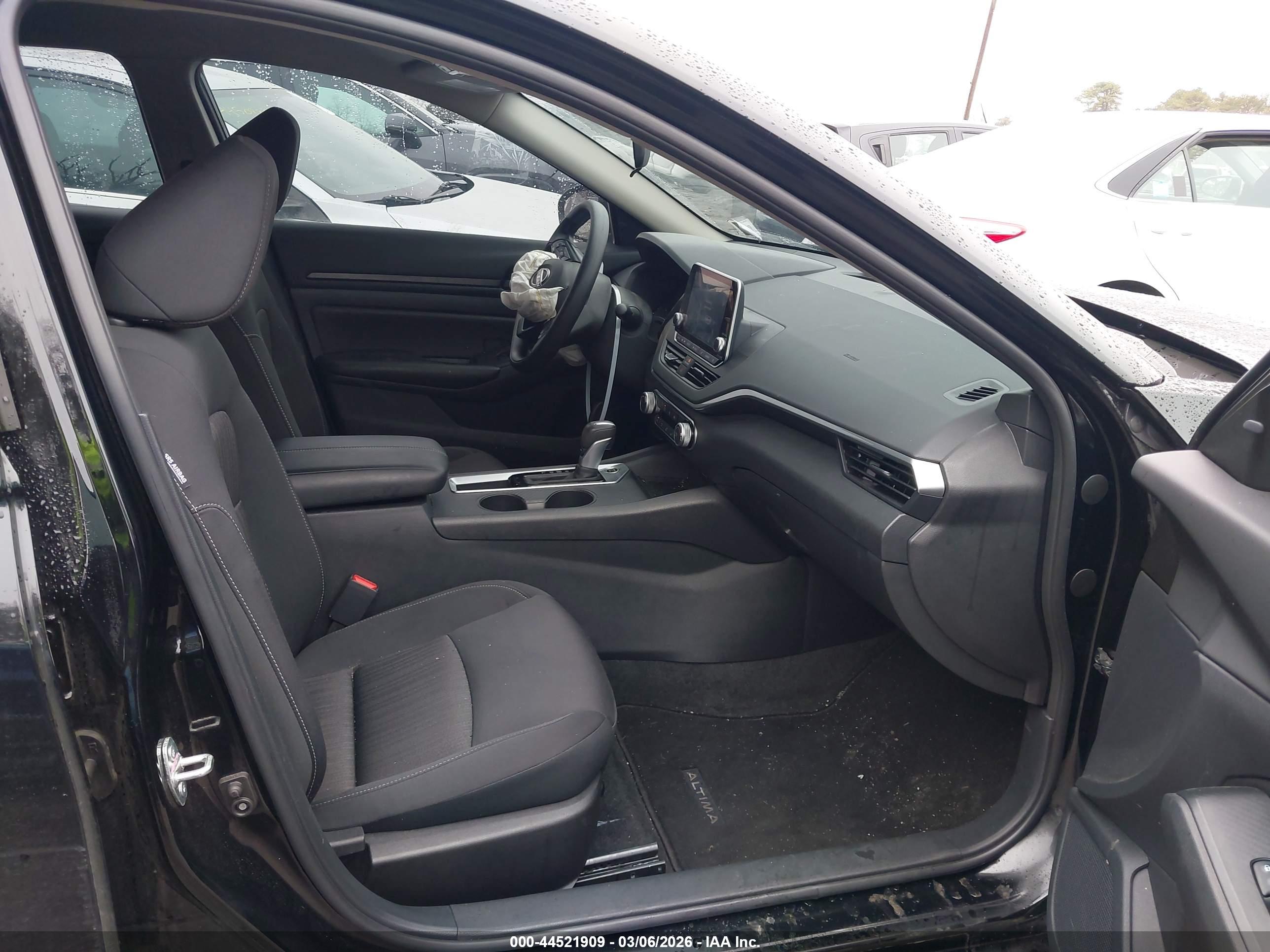 NISSAN ALTIMA image 5