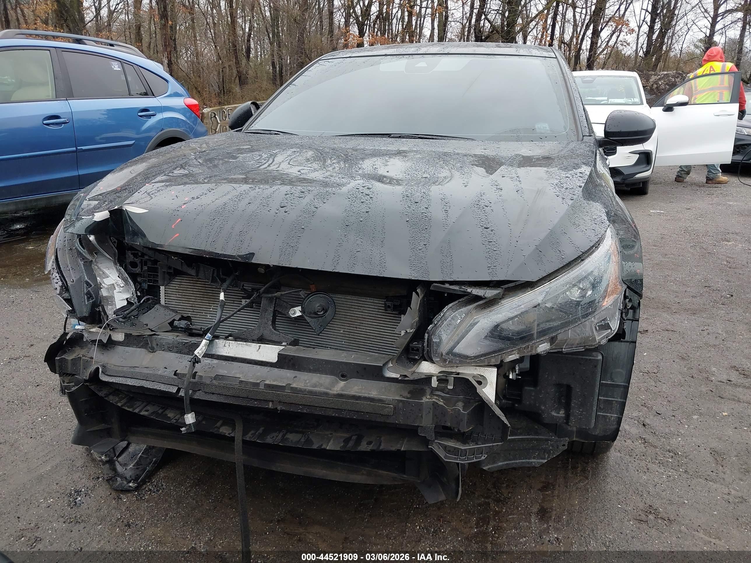 NISSAN ALTIMA image 6