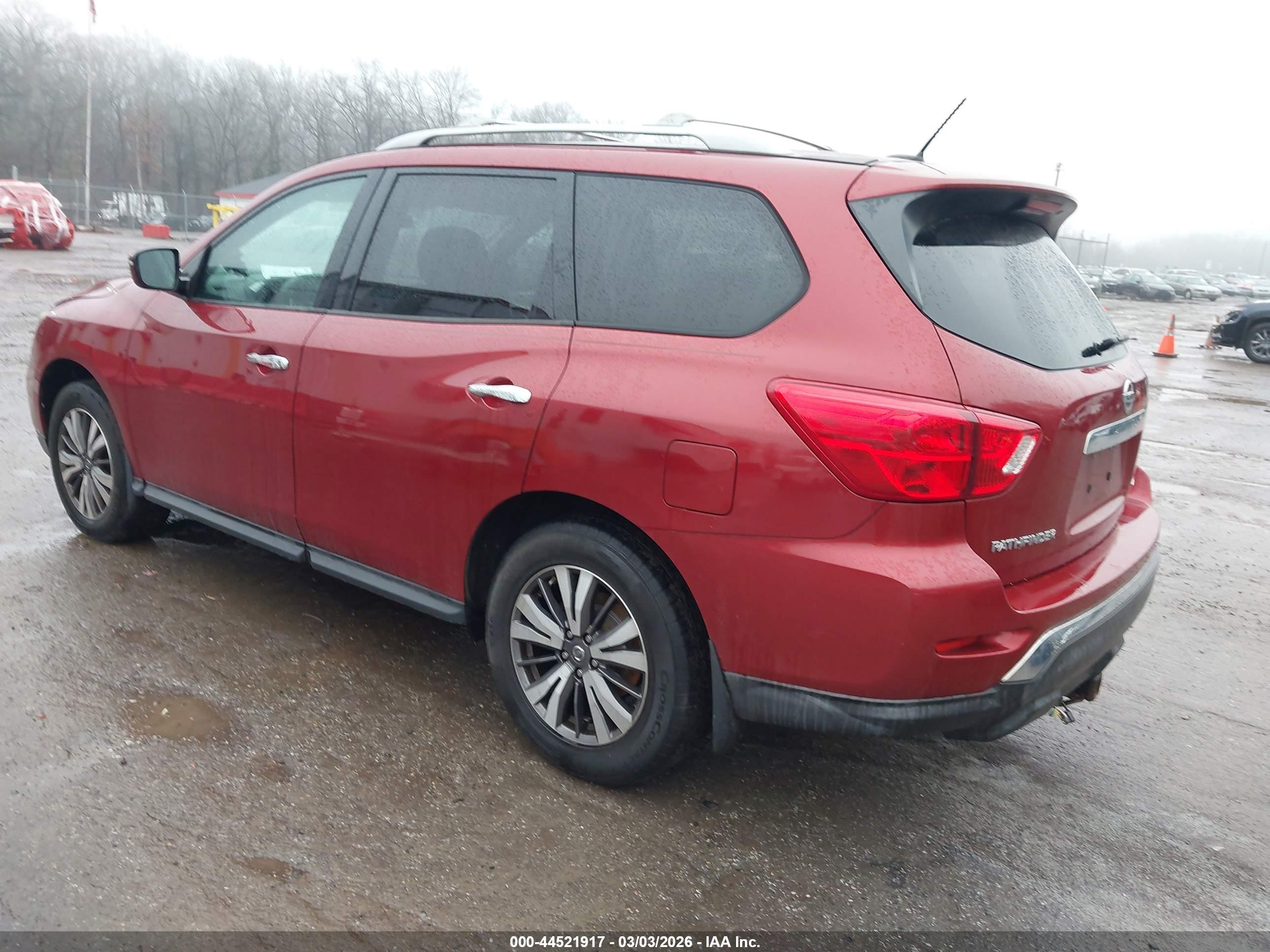 NISSAN PATHFINDER image 3